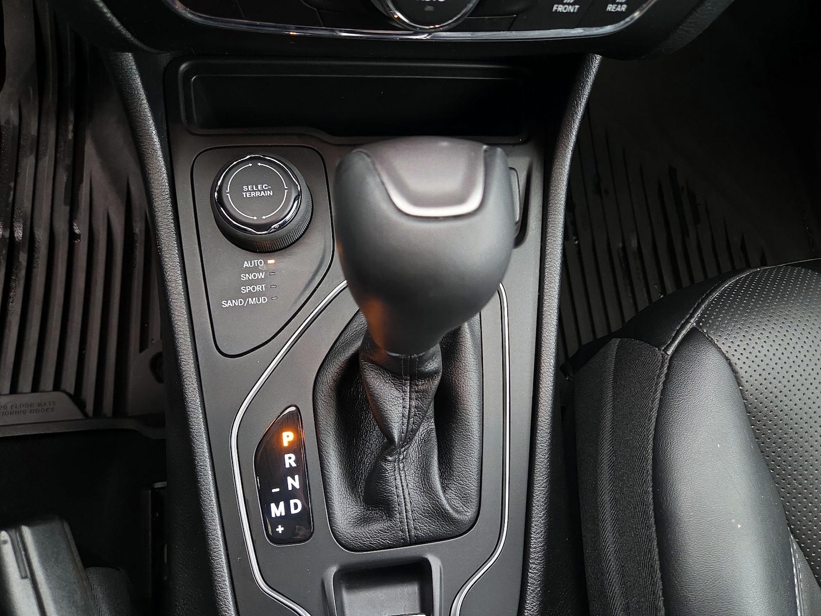 2022 Jeep Cherokee Latitude Lux - Photo 18
