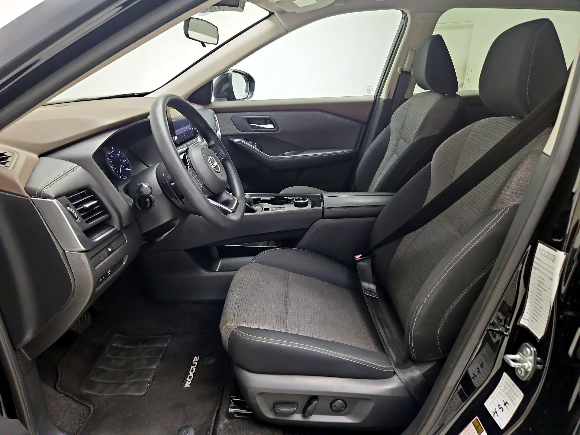 Thumbnail: 2023 Nissan Rogue - 11