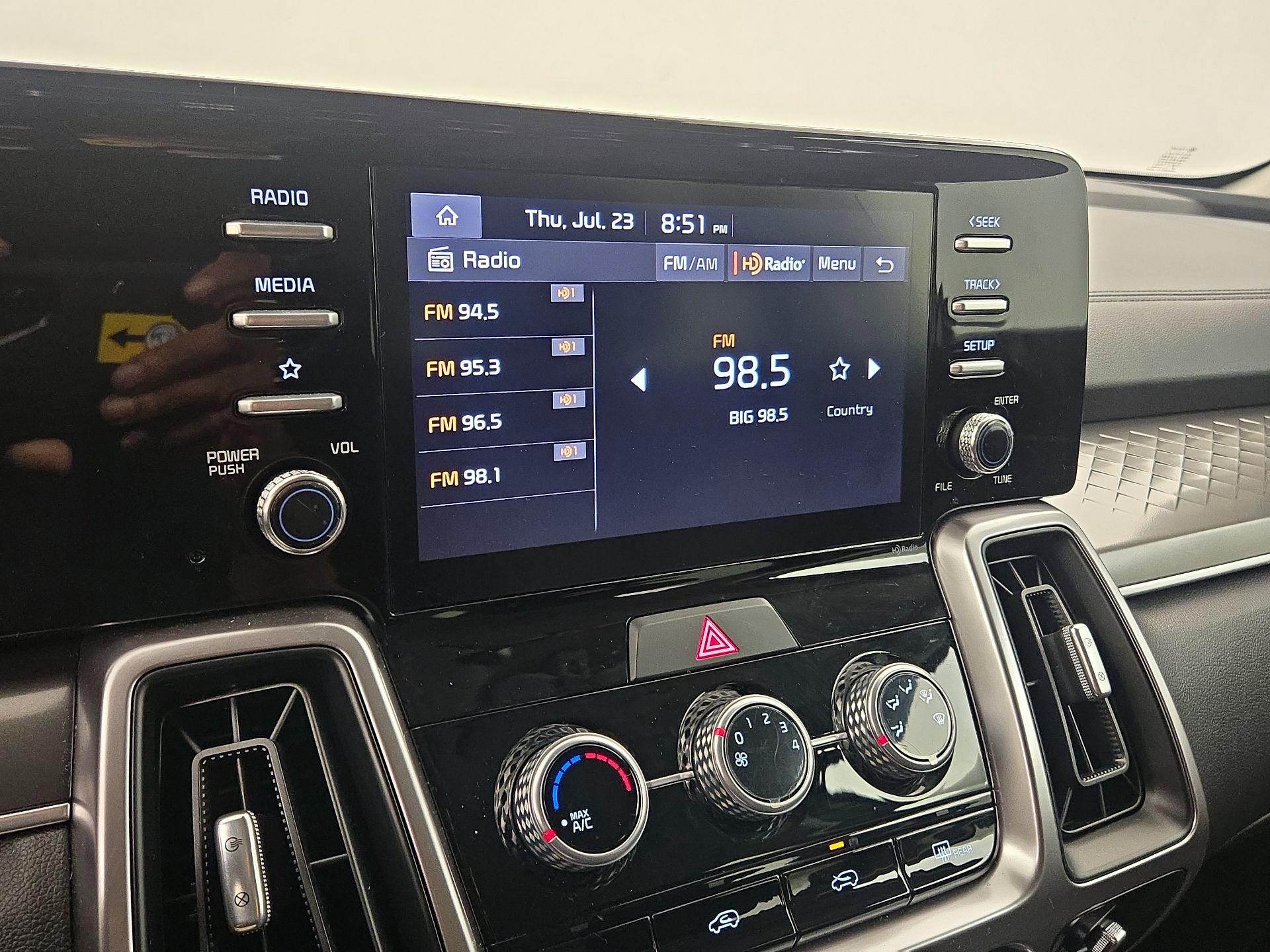 Thumbnail: 2023 Kia Sorento - 15