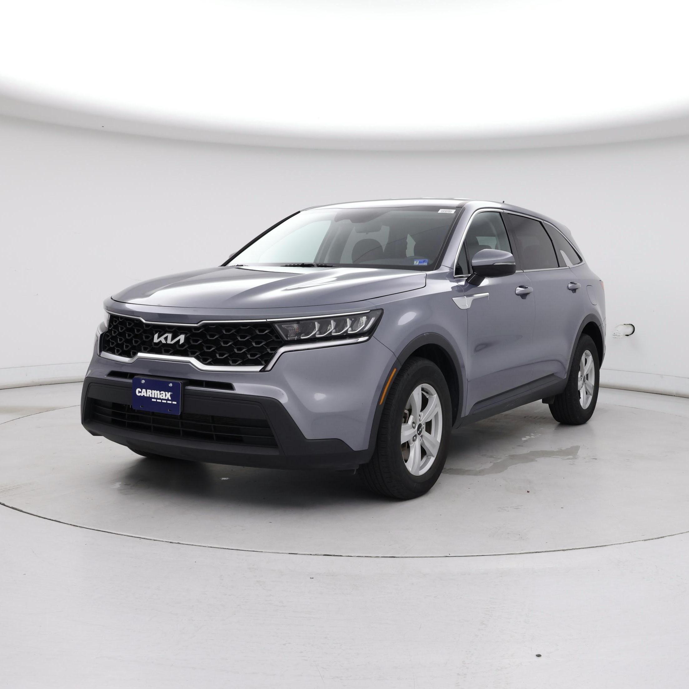 Thumbnail: 2023 Kia Sorento - 4
