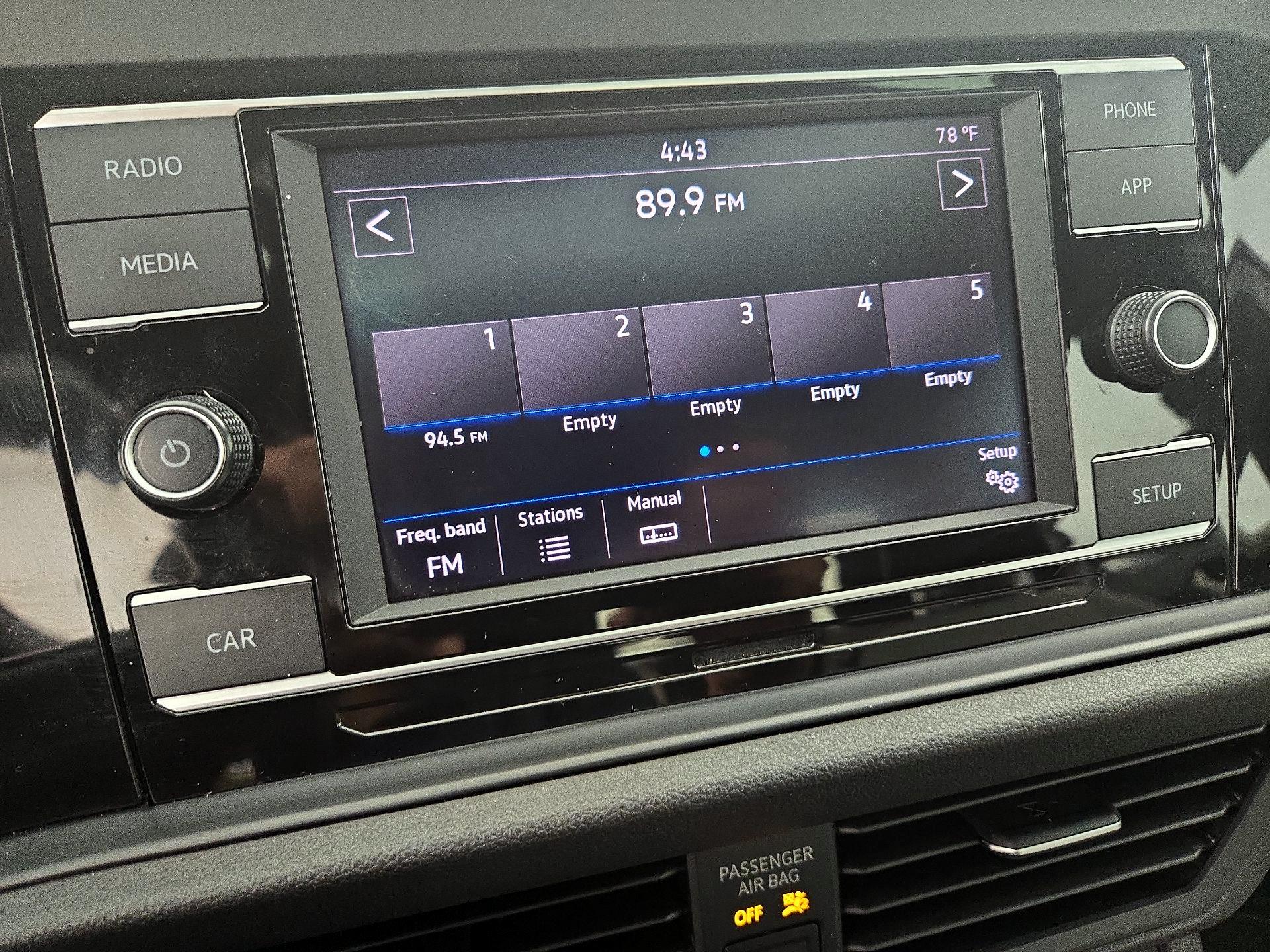 Thumbnail: 2019 Volkswagen Jetta - 15