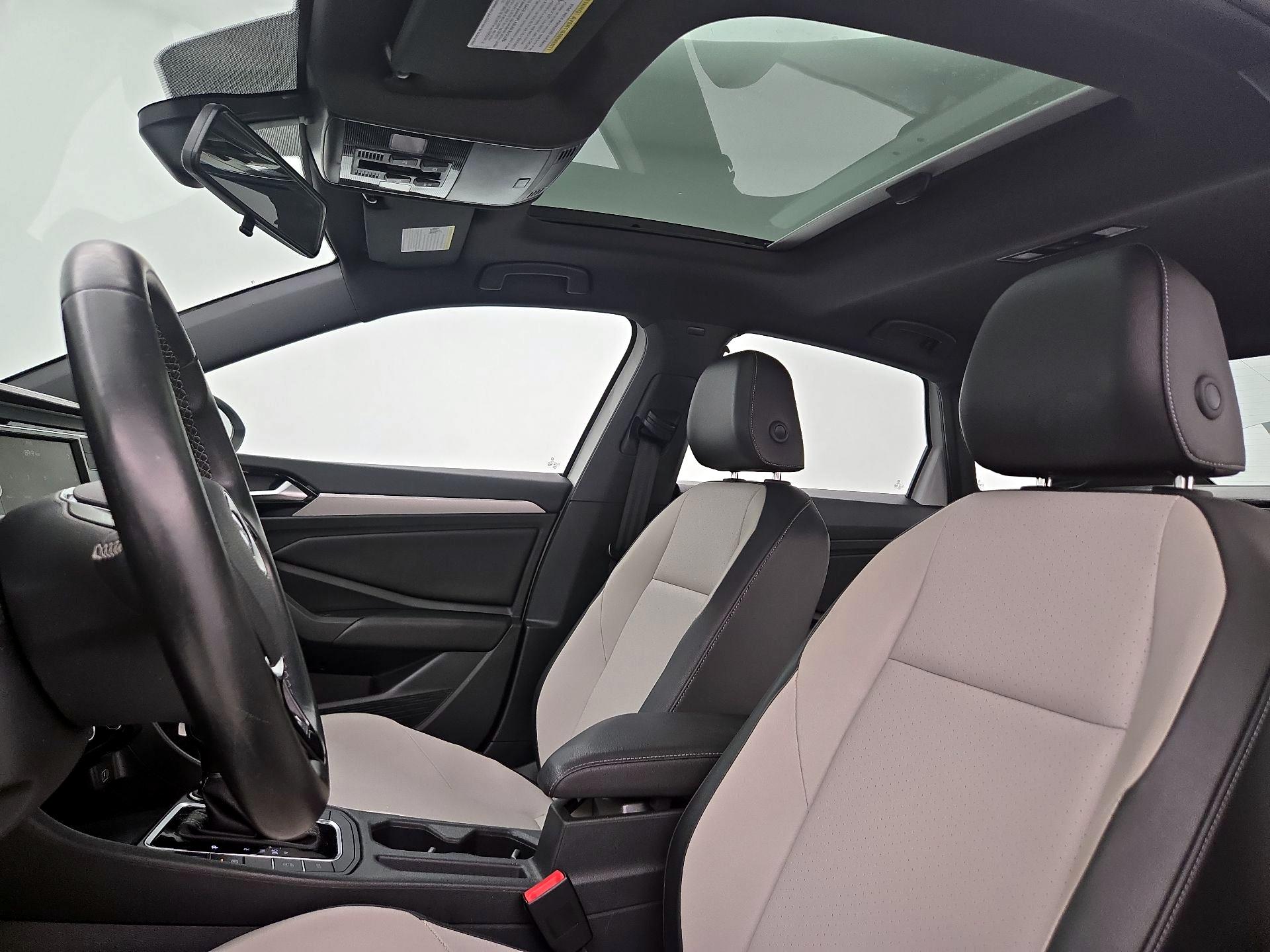 Thumbnail: 2019 Volkswagen Jetta - 19