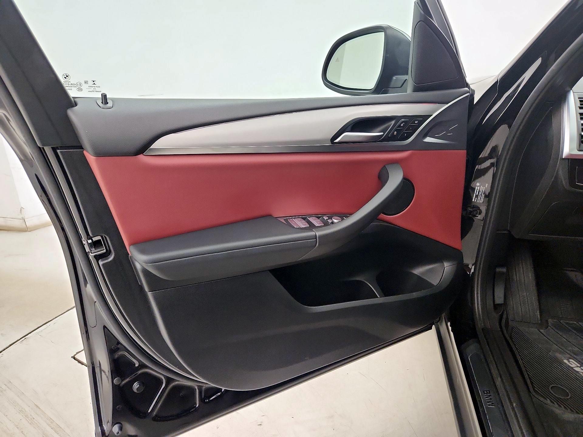 Thumbnail: 2022 BMW X3 - 12