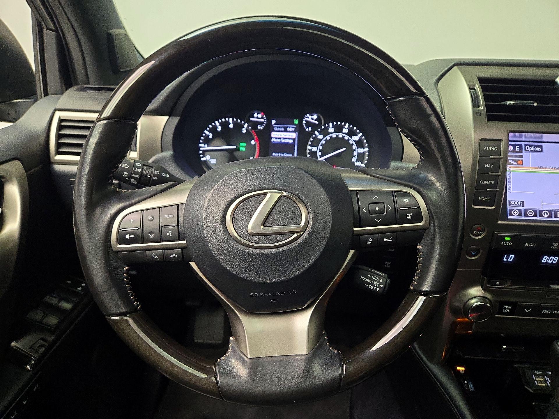 Thumbnail: 2020 Lexus GX - 10