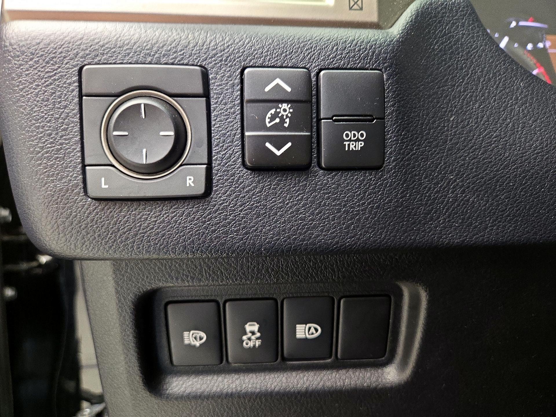 Thumbnail: 2020 Lexus GX - 13