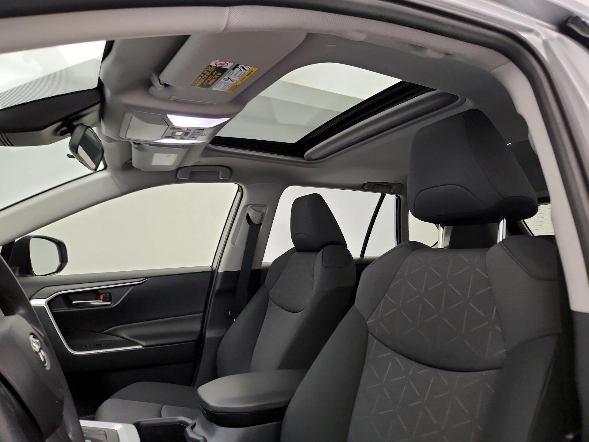 Thumbnail: 2025 Toyota RAV4 - 19