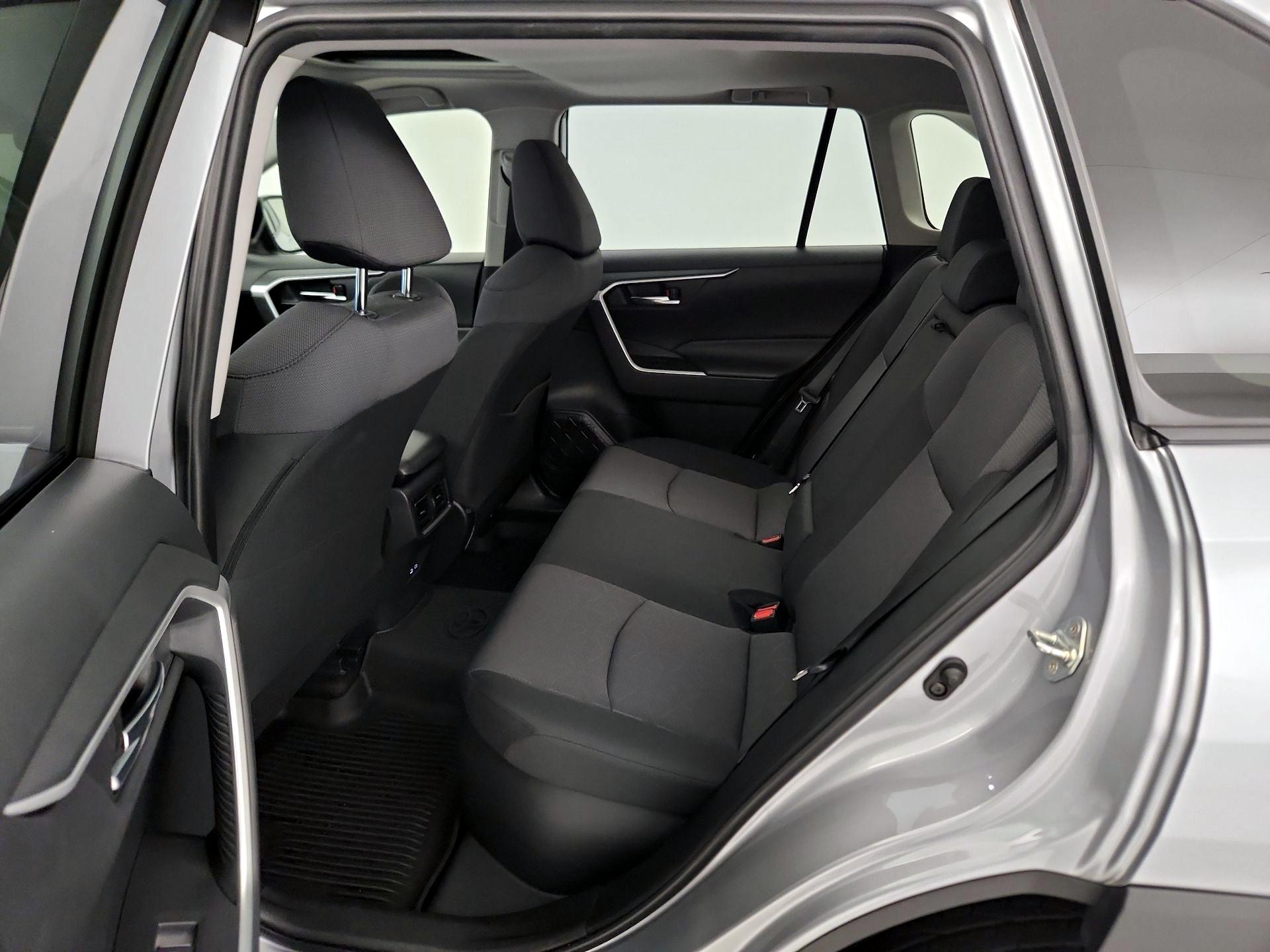 Thumbnail: 2025 Toyota RAV4 - 20