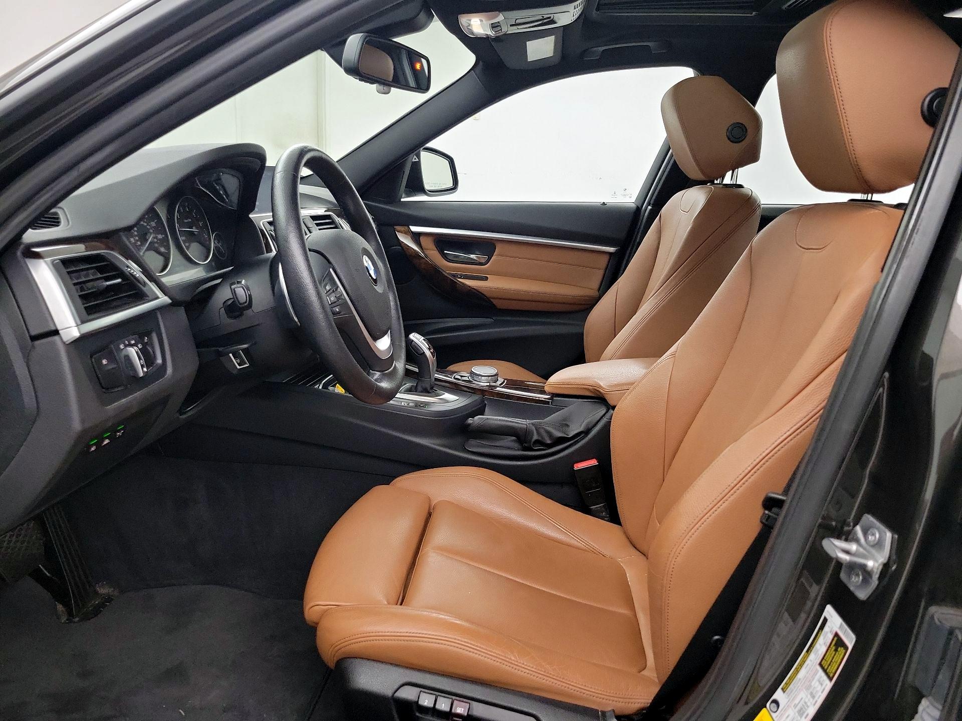 Thumbnail: 2016 BMW 3 Series - 9