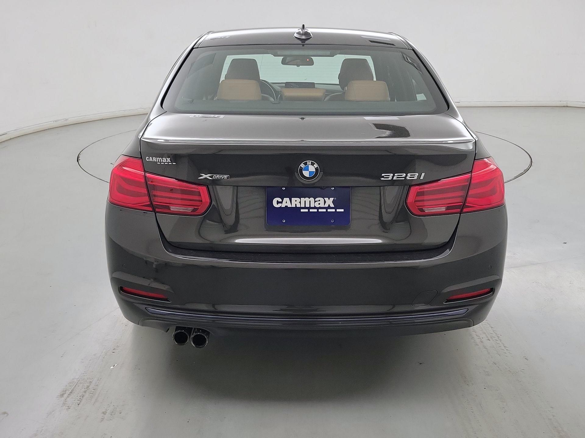 Thumbnail: 2016 BMW 3 Series - 6
