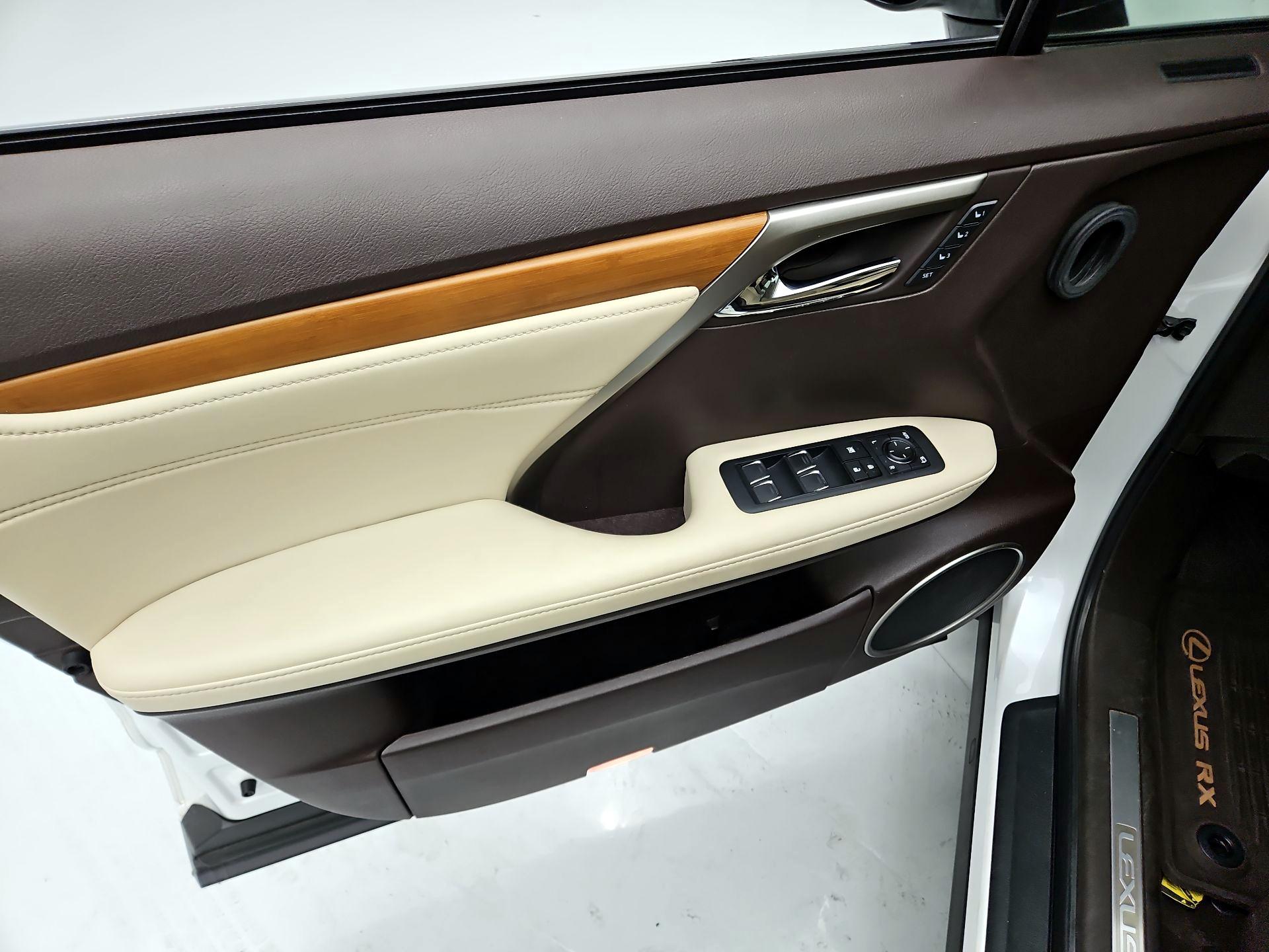 Thumbnail: 2019 Lexus RX - 12