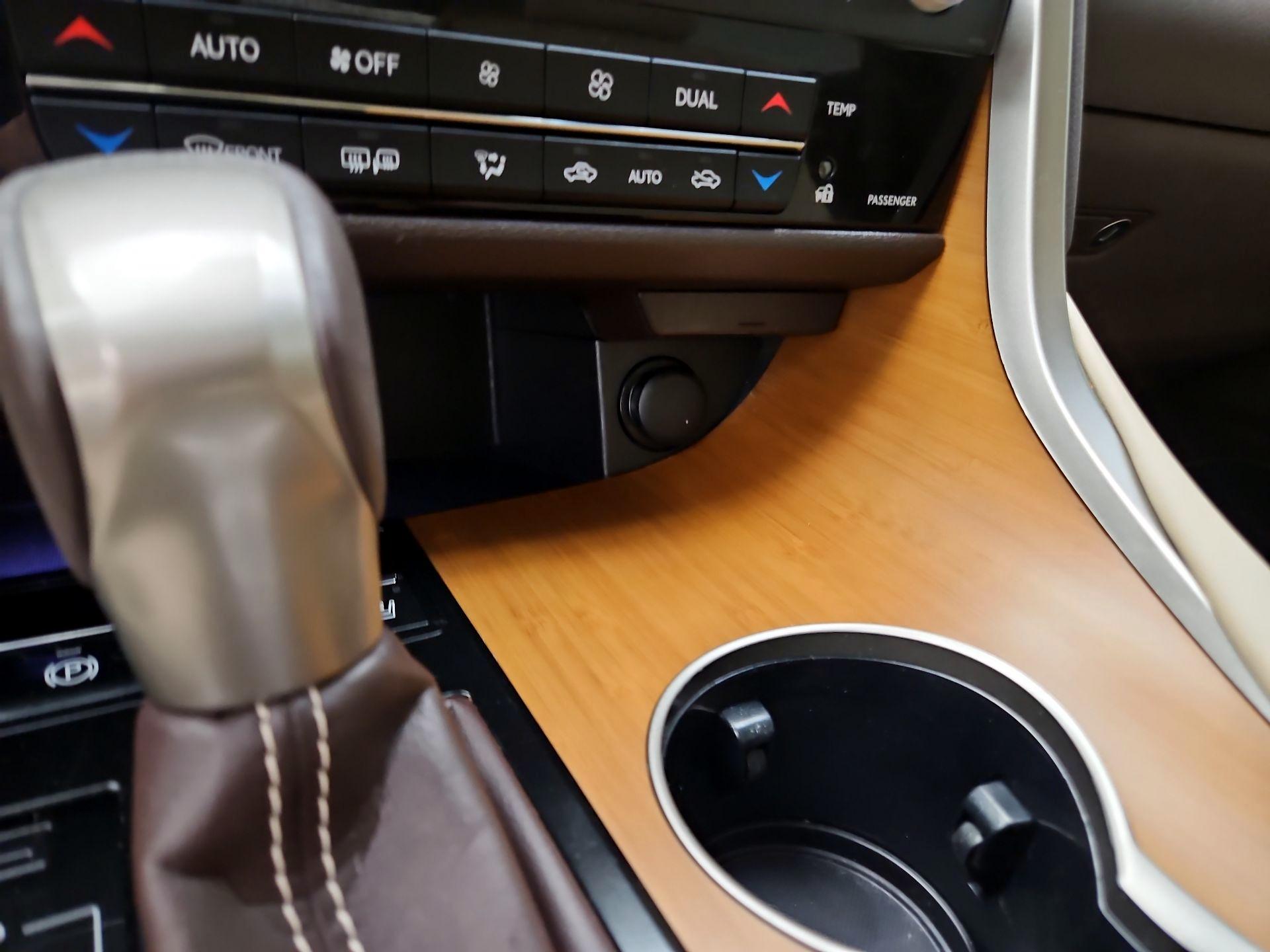 Thumbnail: 2019 Lexus RX - 19
