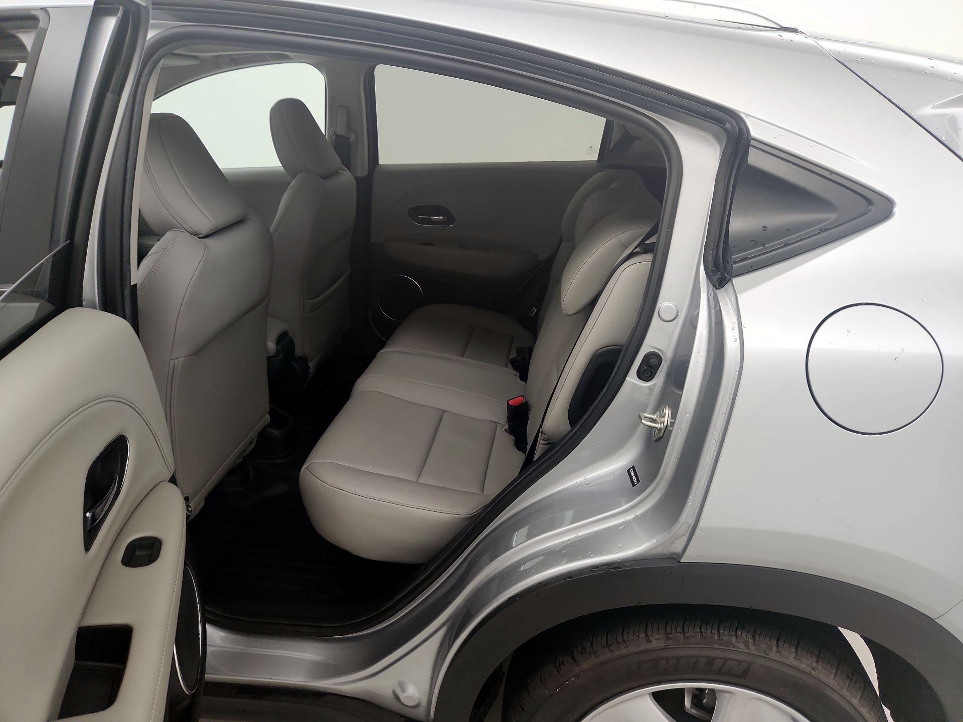 Thumbnail: 2019 Honda HR-V - 19