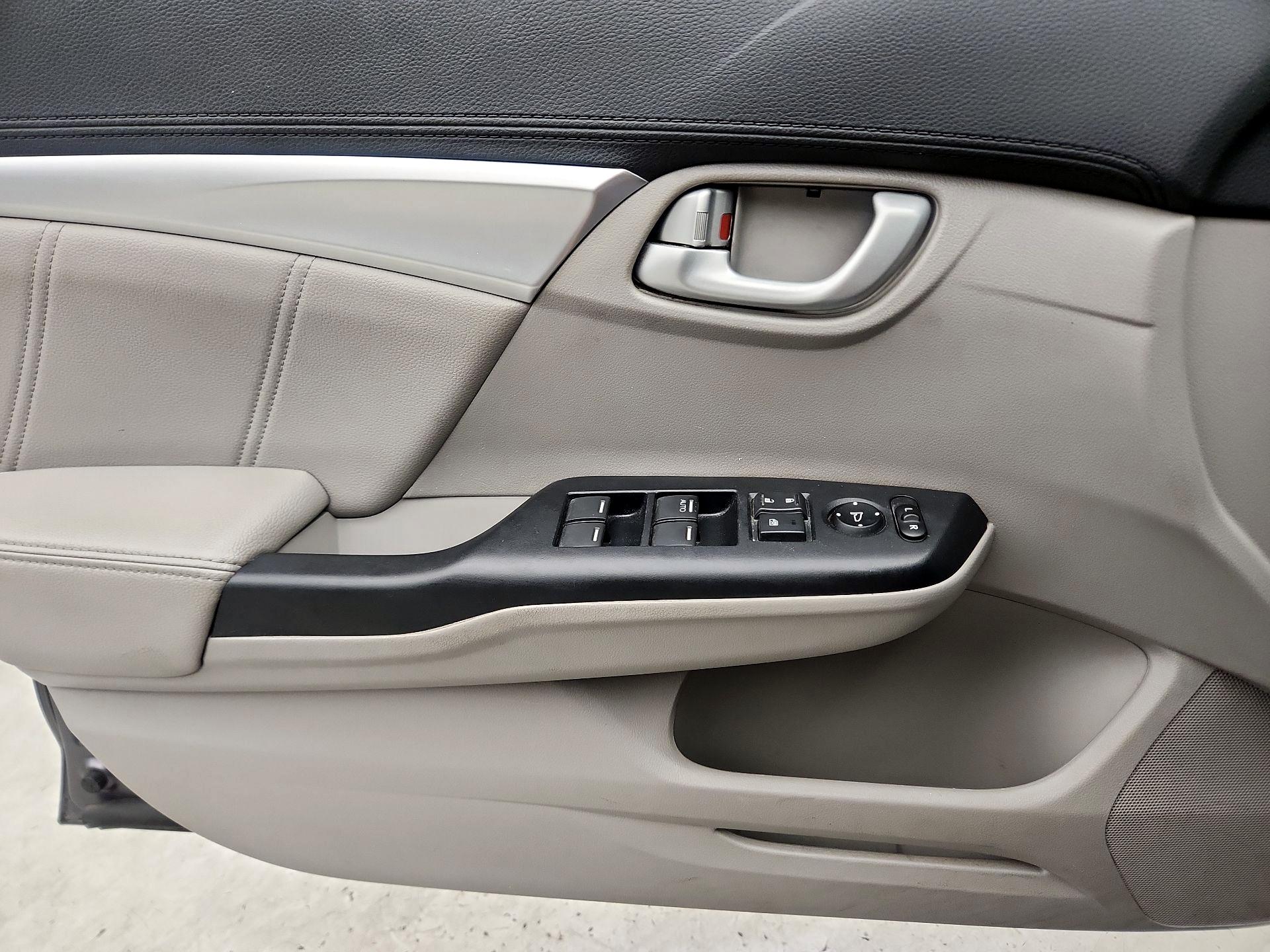 Thumbnail: 2014 Honda Civic - 12