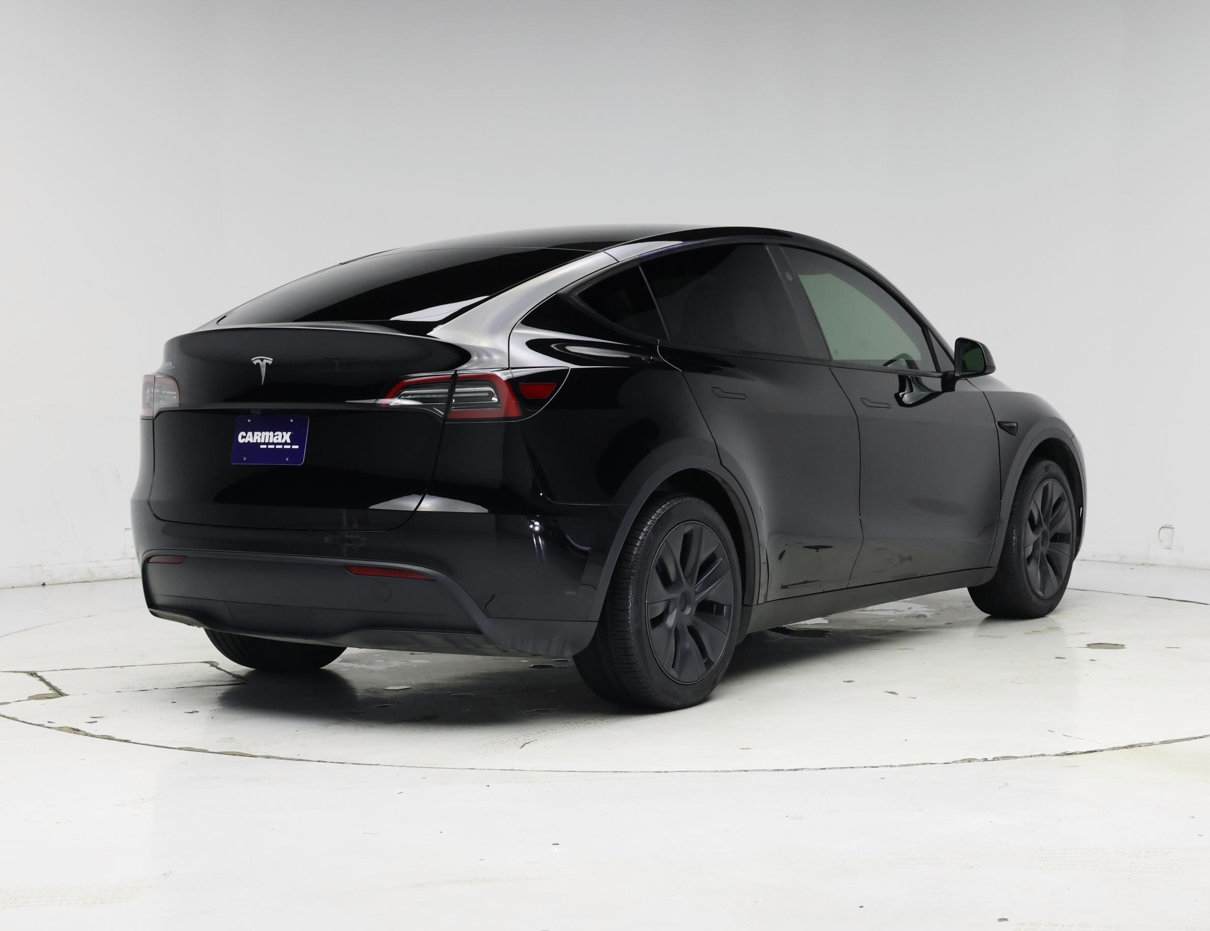 Thumbnail: 2024 Tesla Model Y - 8