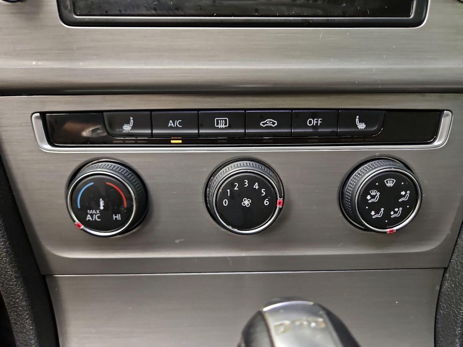 2015 Volkswagen Golf SportWagen TDI S - Photo 17