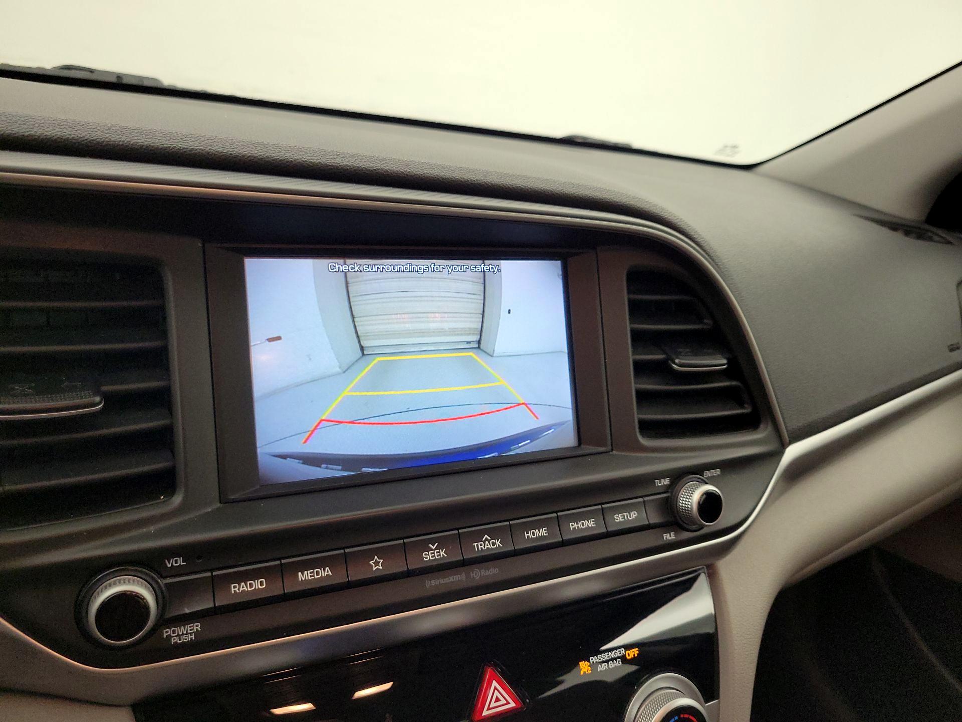 Thumbnail: 2019 Hyundai Elantra - 14