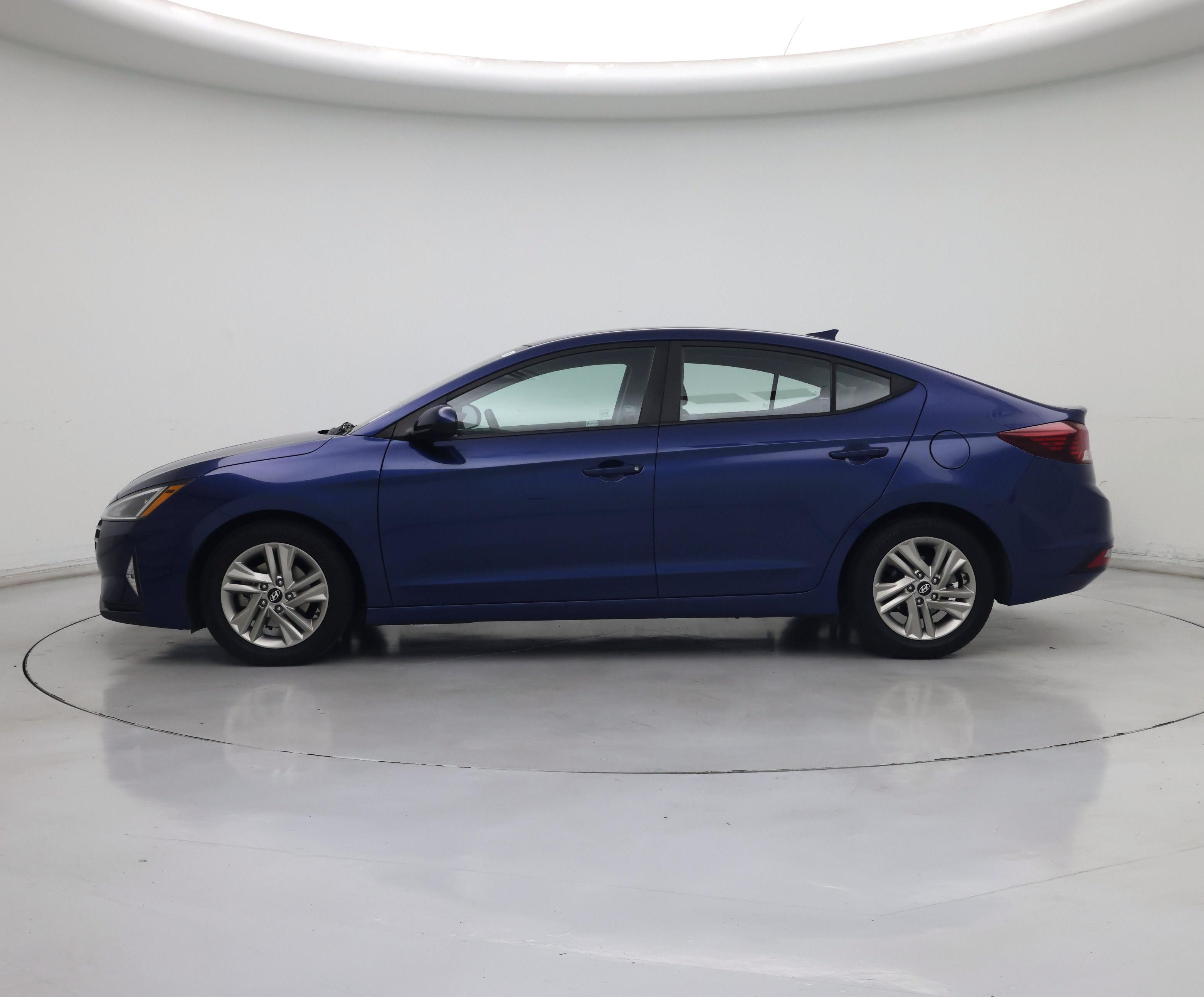 Thumbnail: 2019 Hyundai Elantra - 3