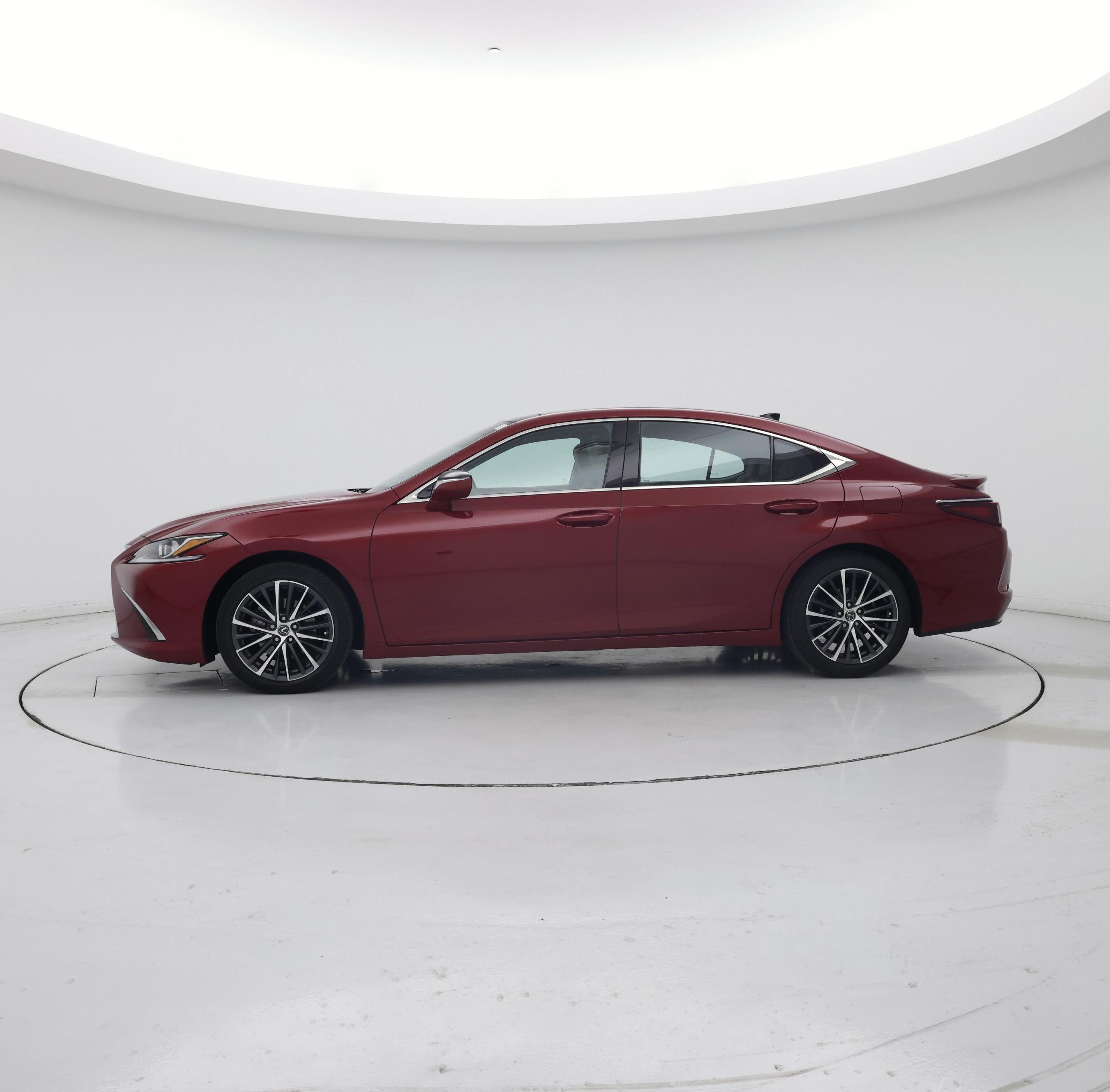 Thumbnail: 2022 Lexus ES - 3