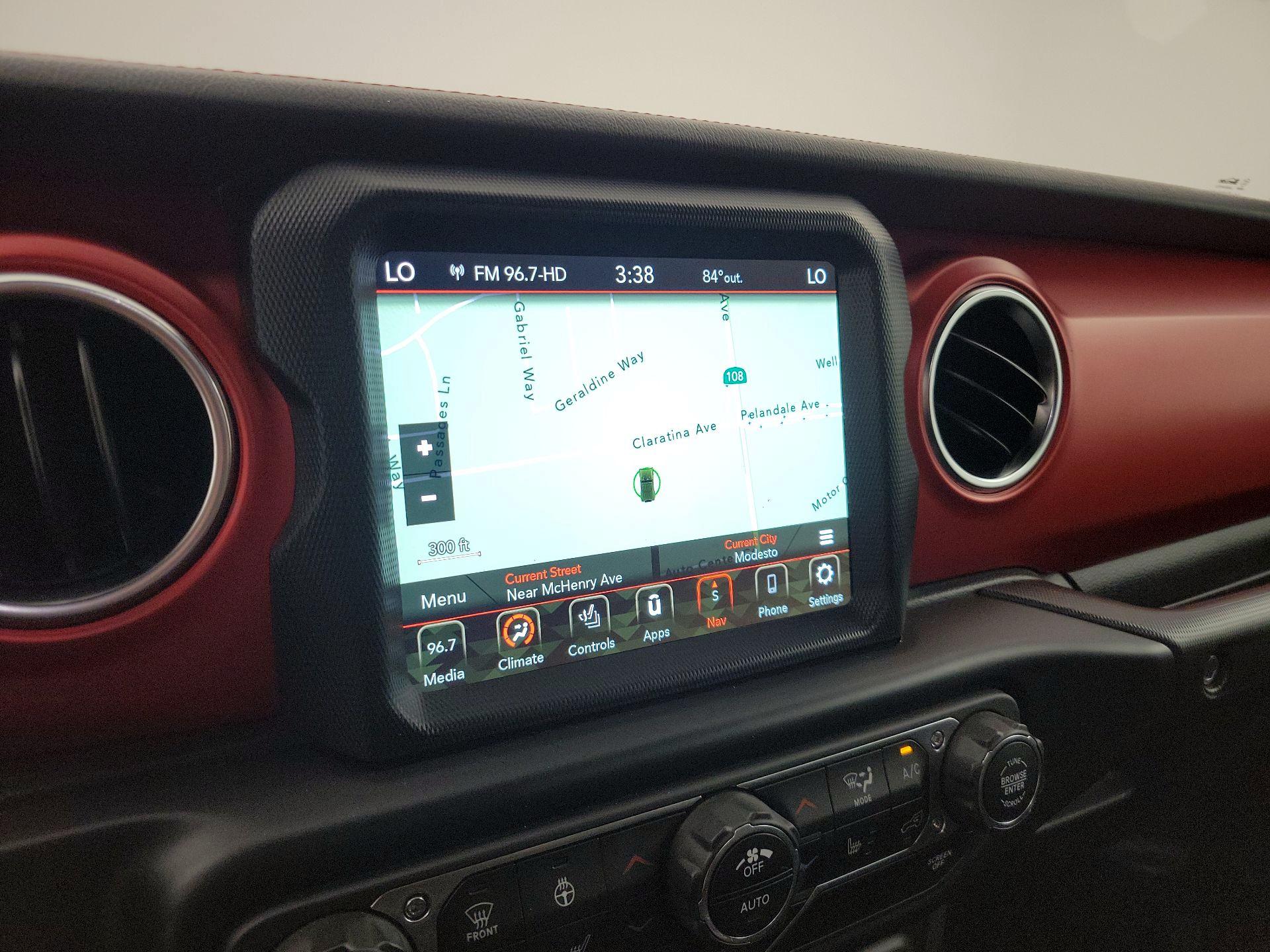 Thumbnail: 2022 Jeep Wrangler - 14