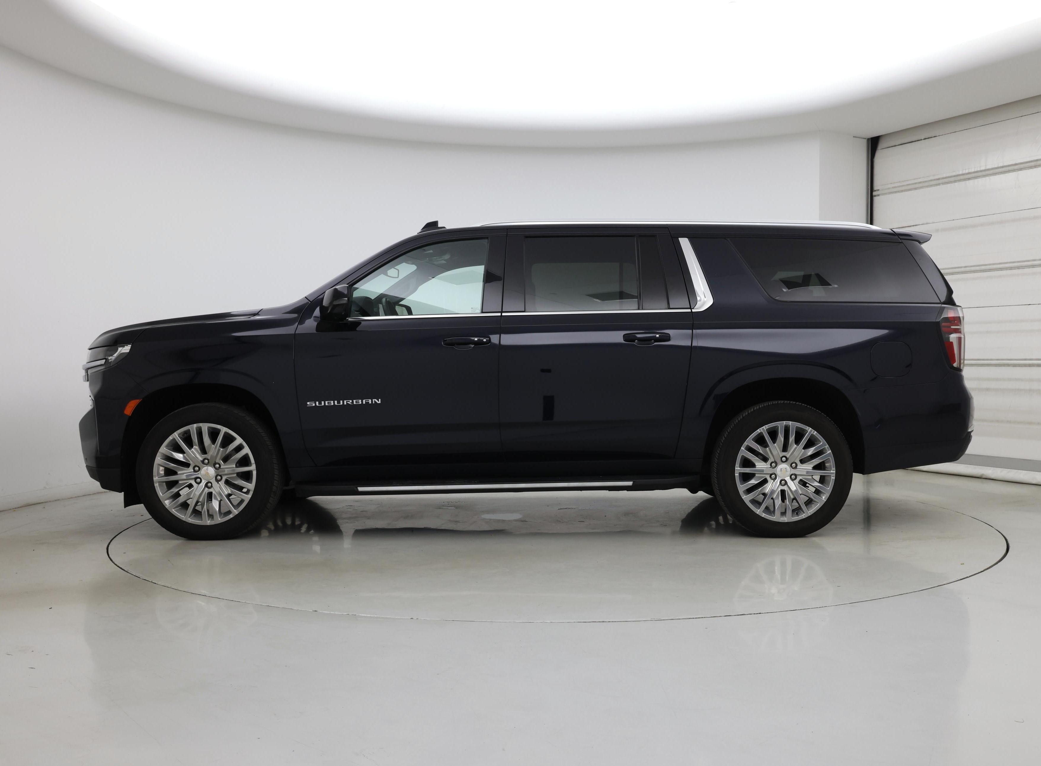 Thumbnail: 2023 Chevrolet Suburban - 3