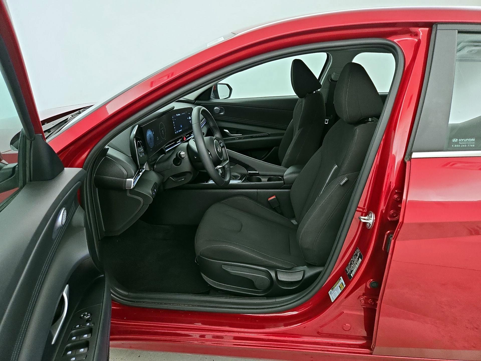 Thumbnail: 2024 Hyundai Elantra - 11