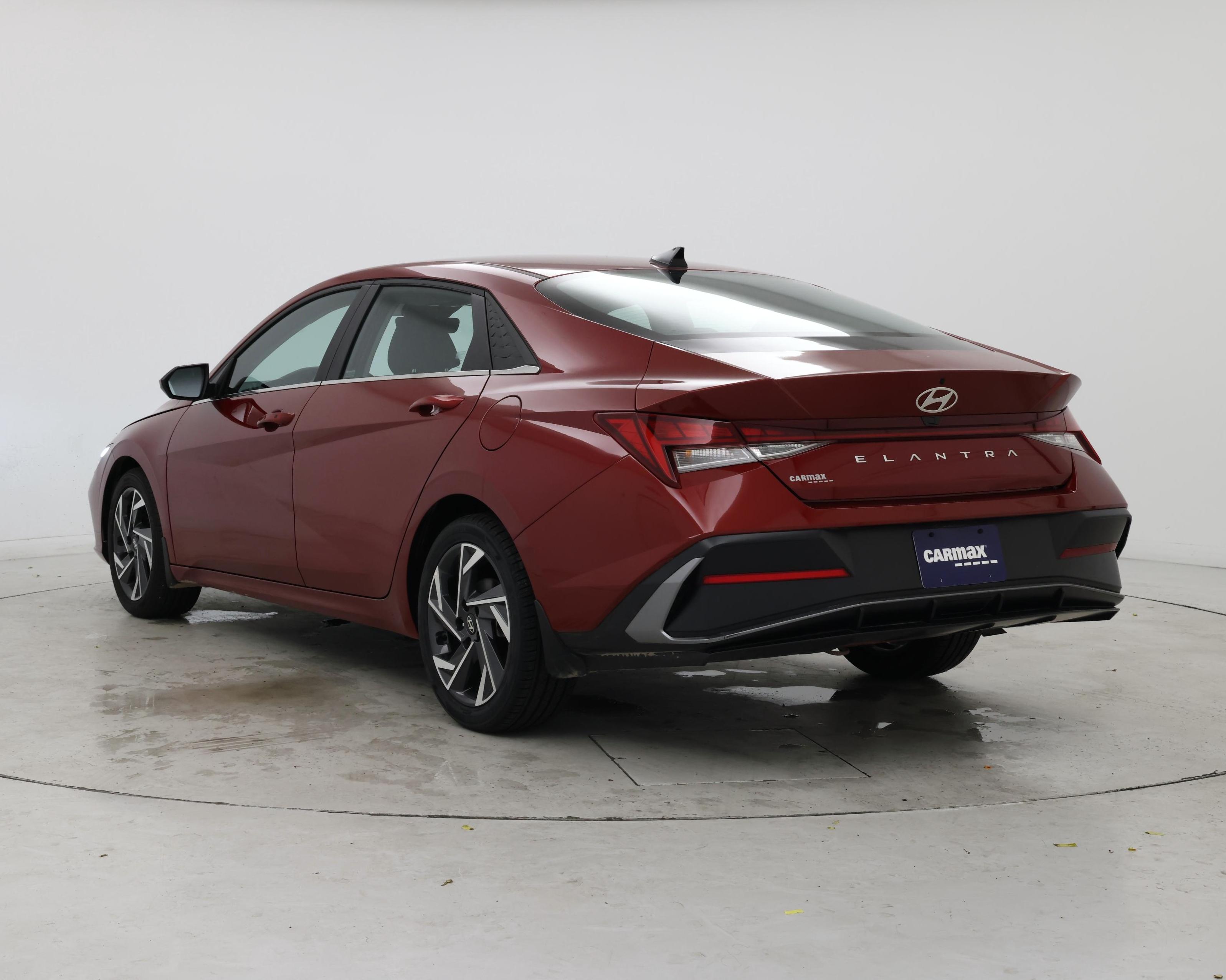 Thumbnail: 2024 Hyundai Elantra - 2