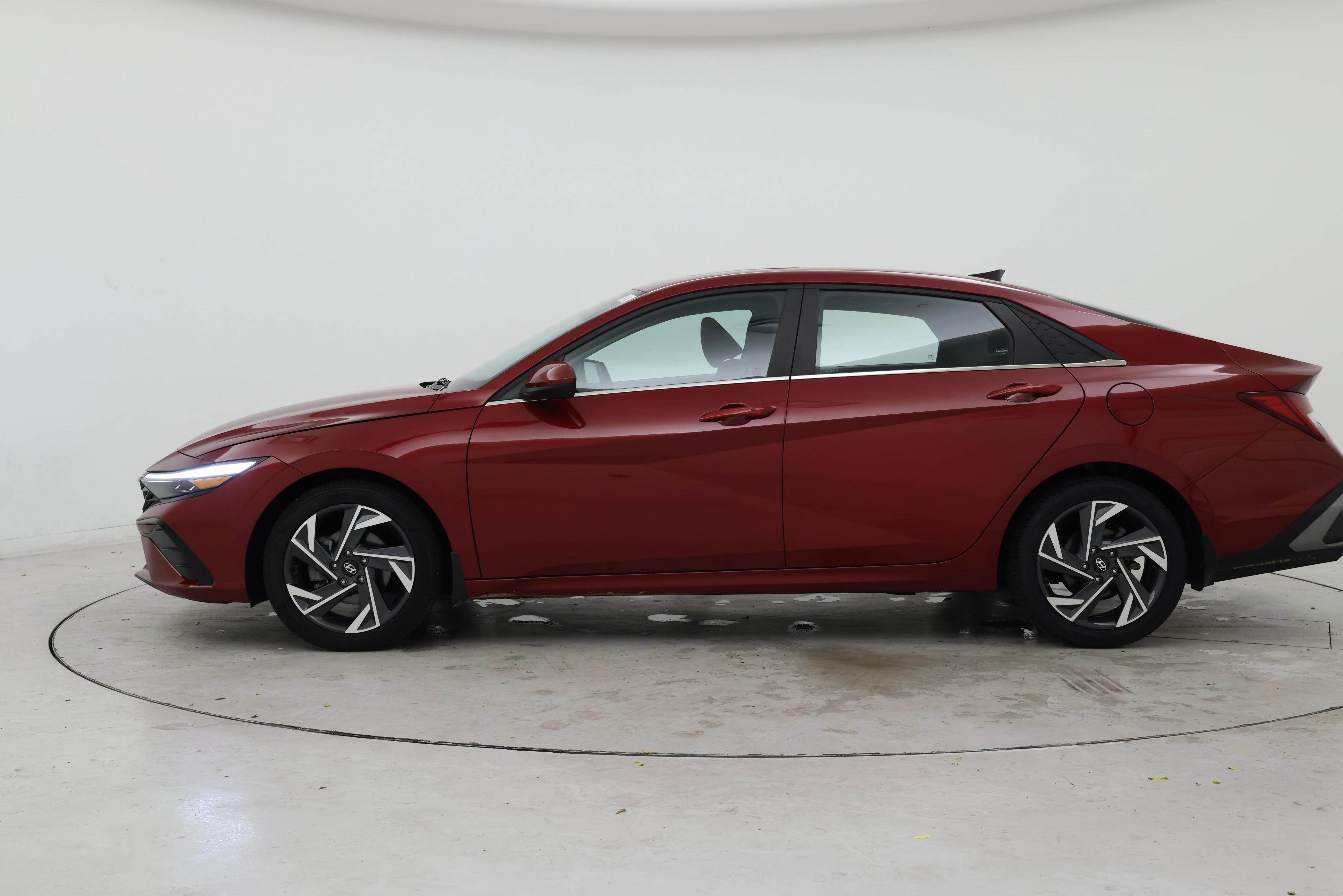 Thumbnail: 2024 Hyundai Elantra - 3