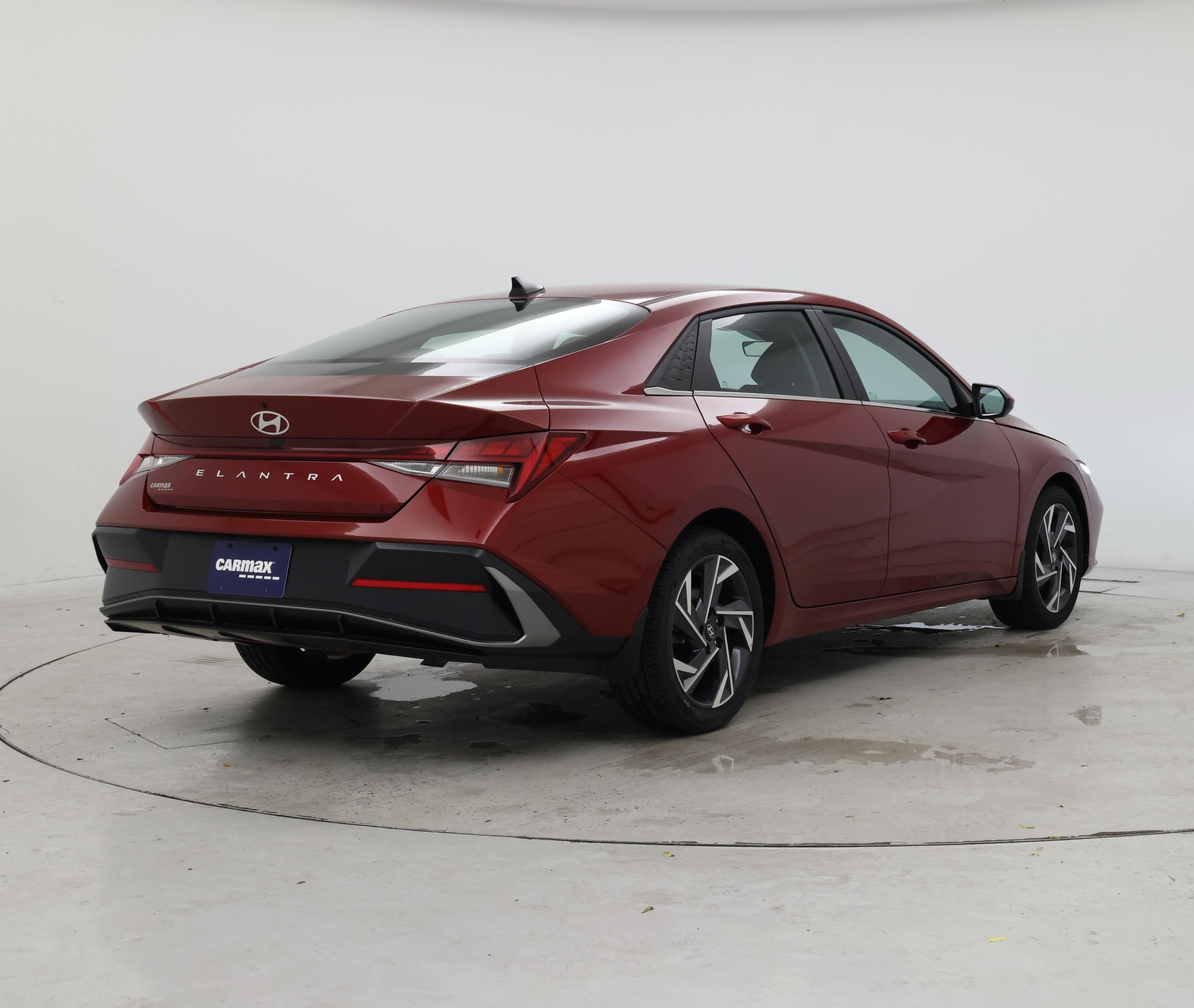 Thumbnail: 2024 Hyundai Elantra - 8