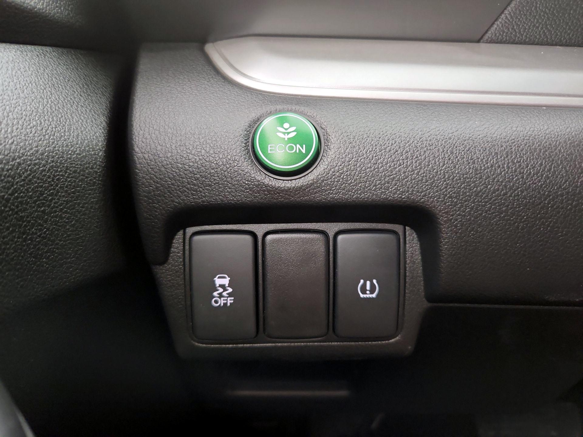 Thumbnail: 2016 Honda CR-V - 13