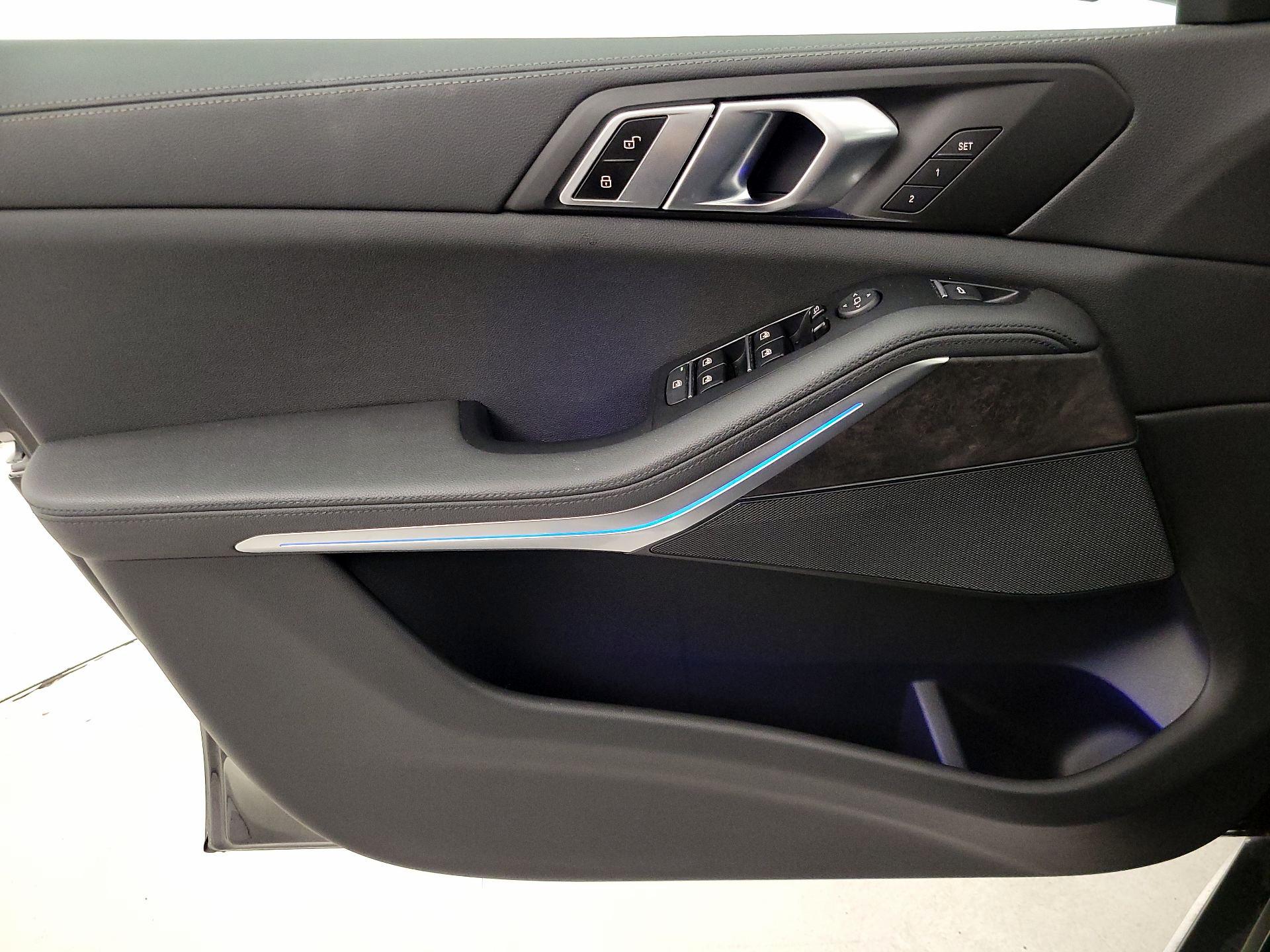Thumbnail: 2022 BMW X5 - 12
