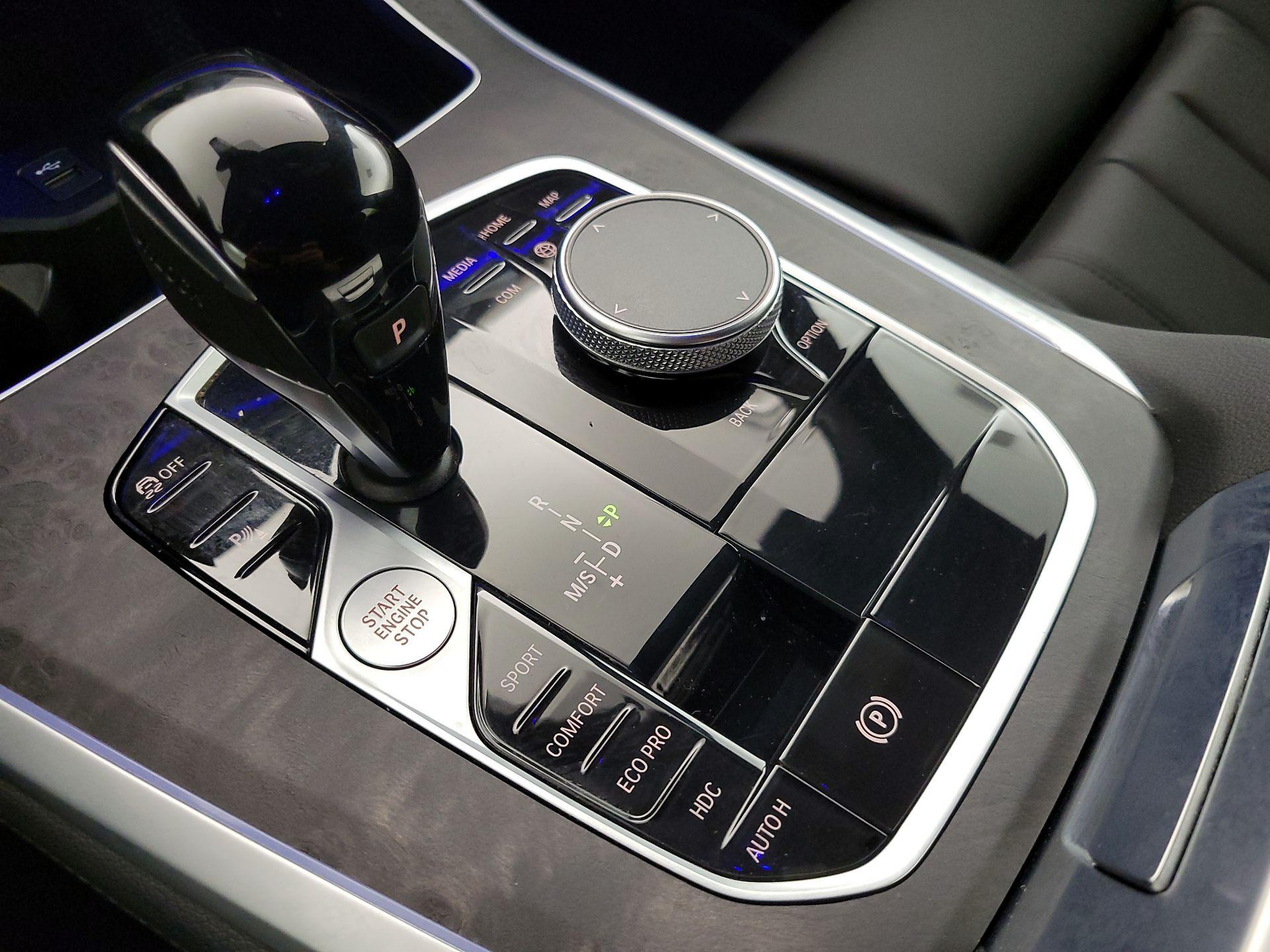 Thumbnail: 2022 BMW X5 - 18