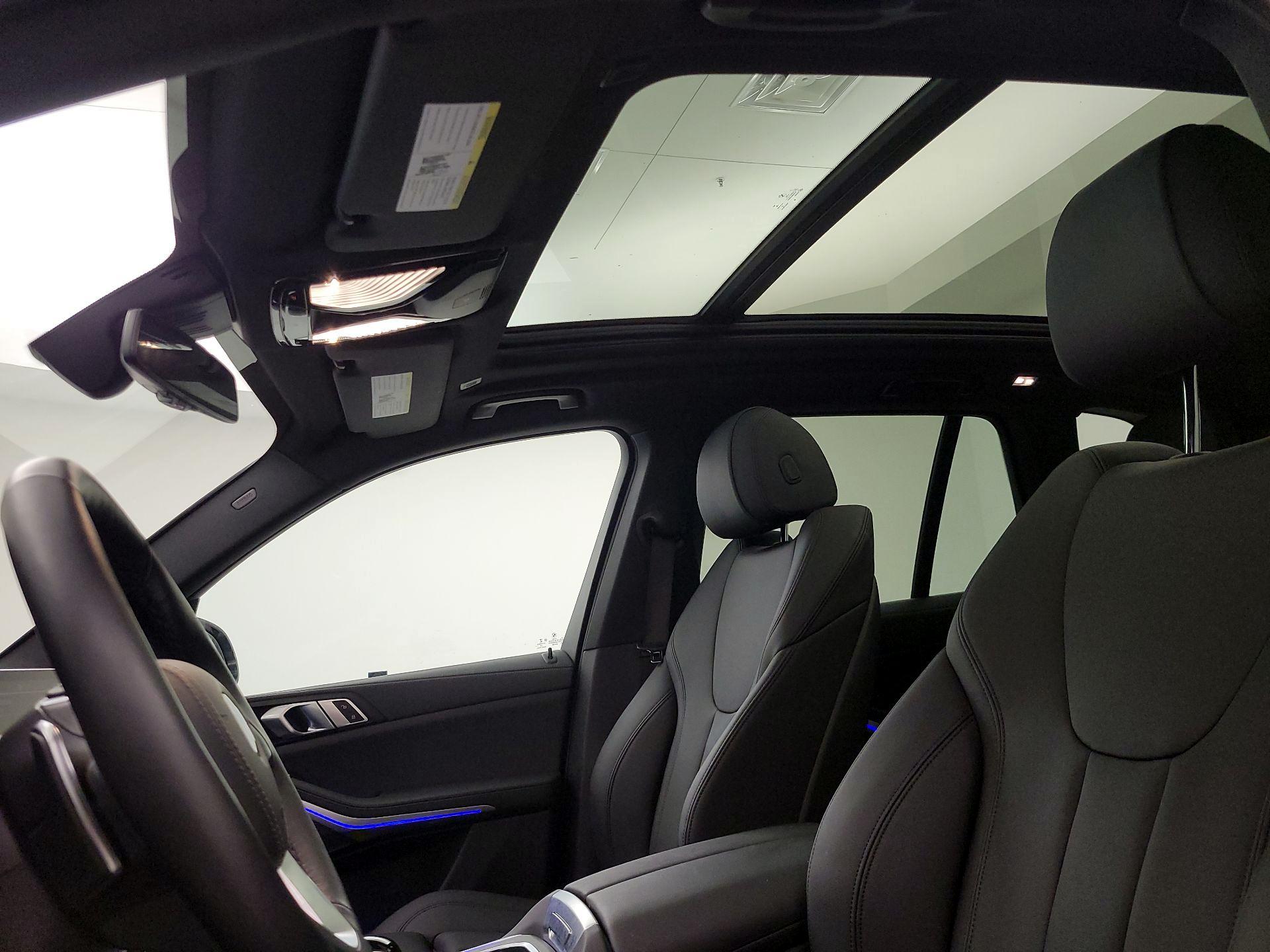 Thumbnail: 2022 BMW X5 - 20