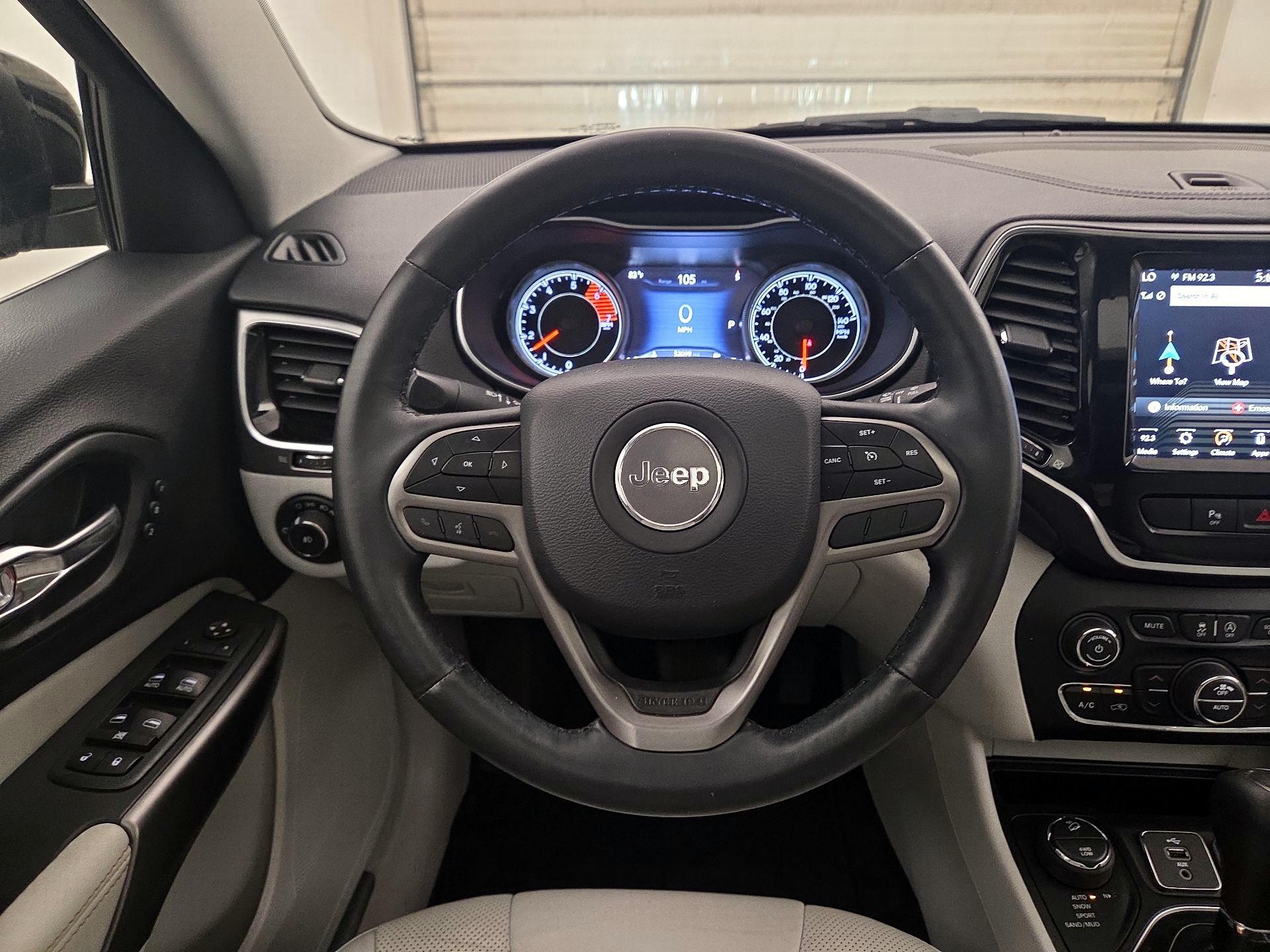 Thumbnail: 2019 Jeep Cherokee - 10