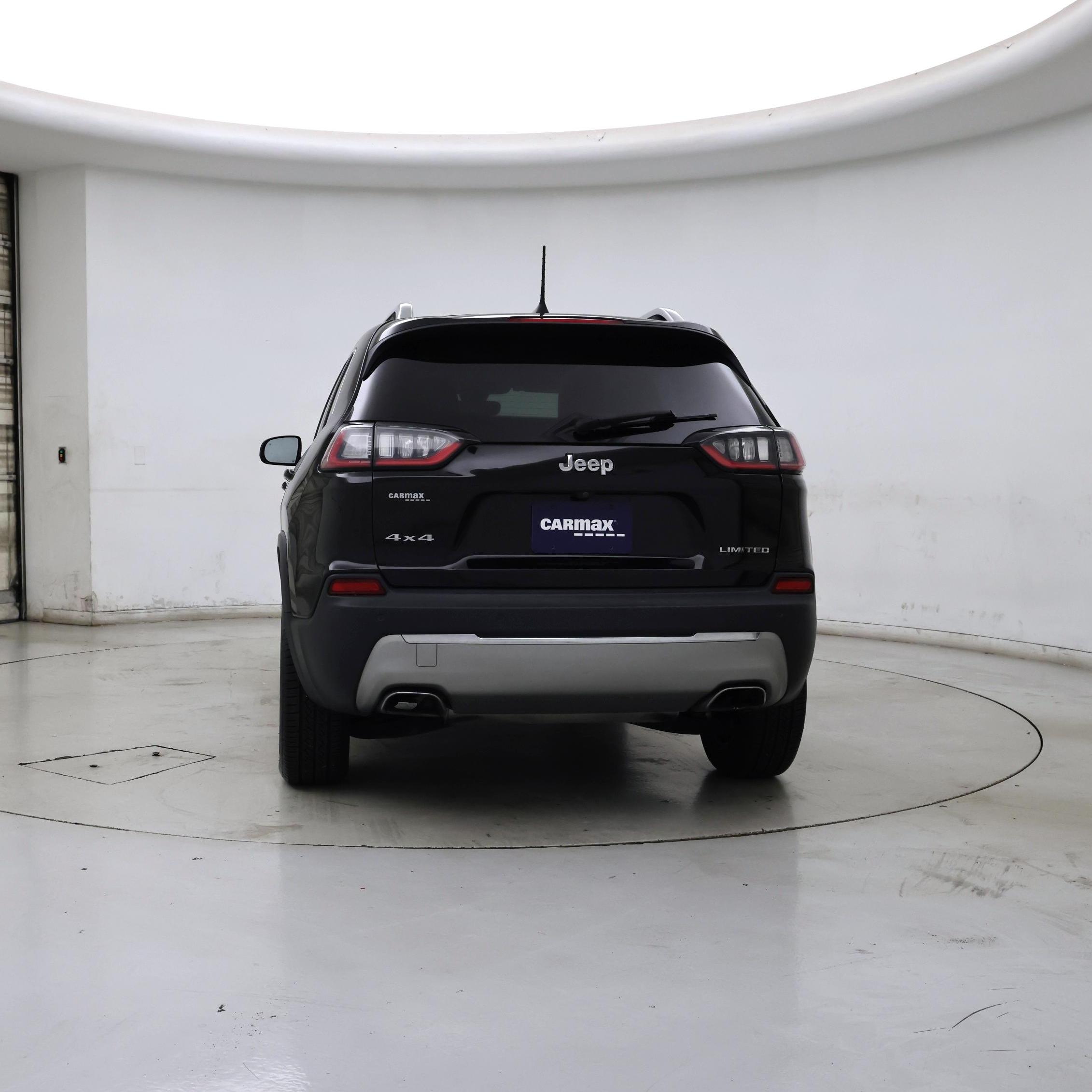 Thumbnail: 2019 Jeep Cherokee - 6