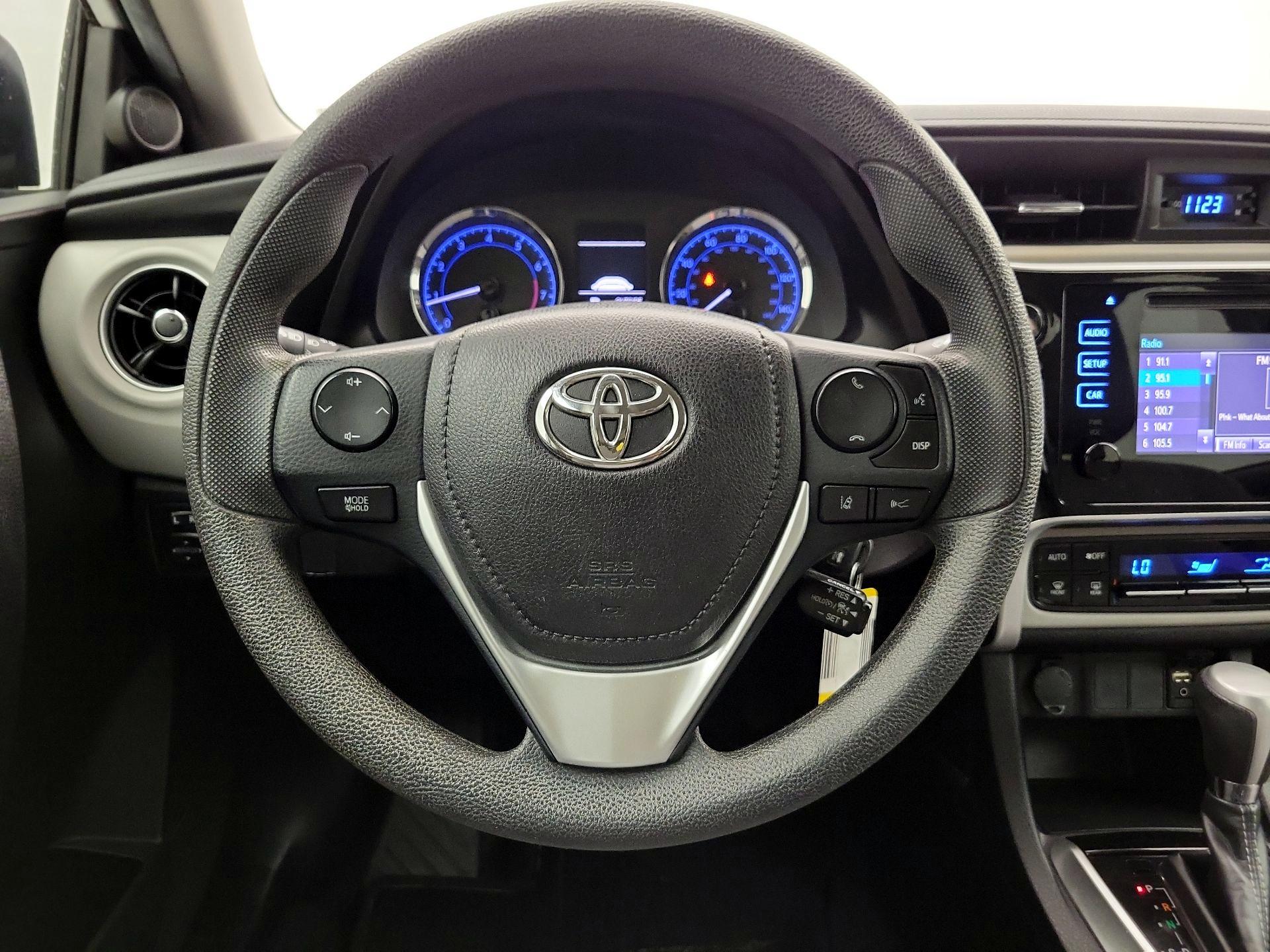 Thumbnail: 2019 Toyota Corolla - 10