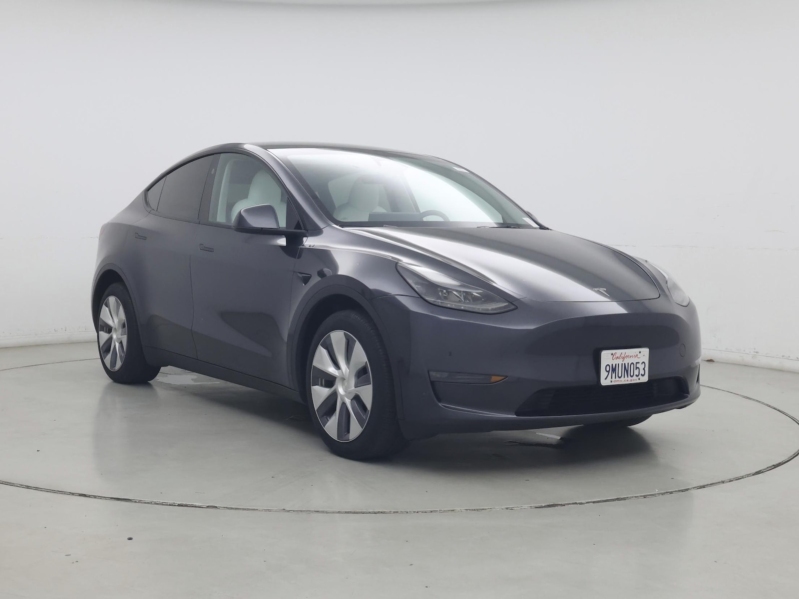 2024 Tesla Model Y Long Range - Photo 2