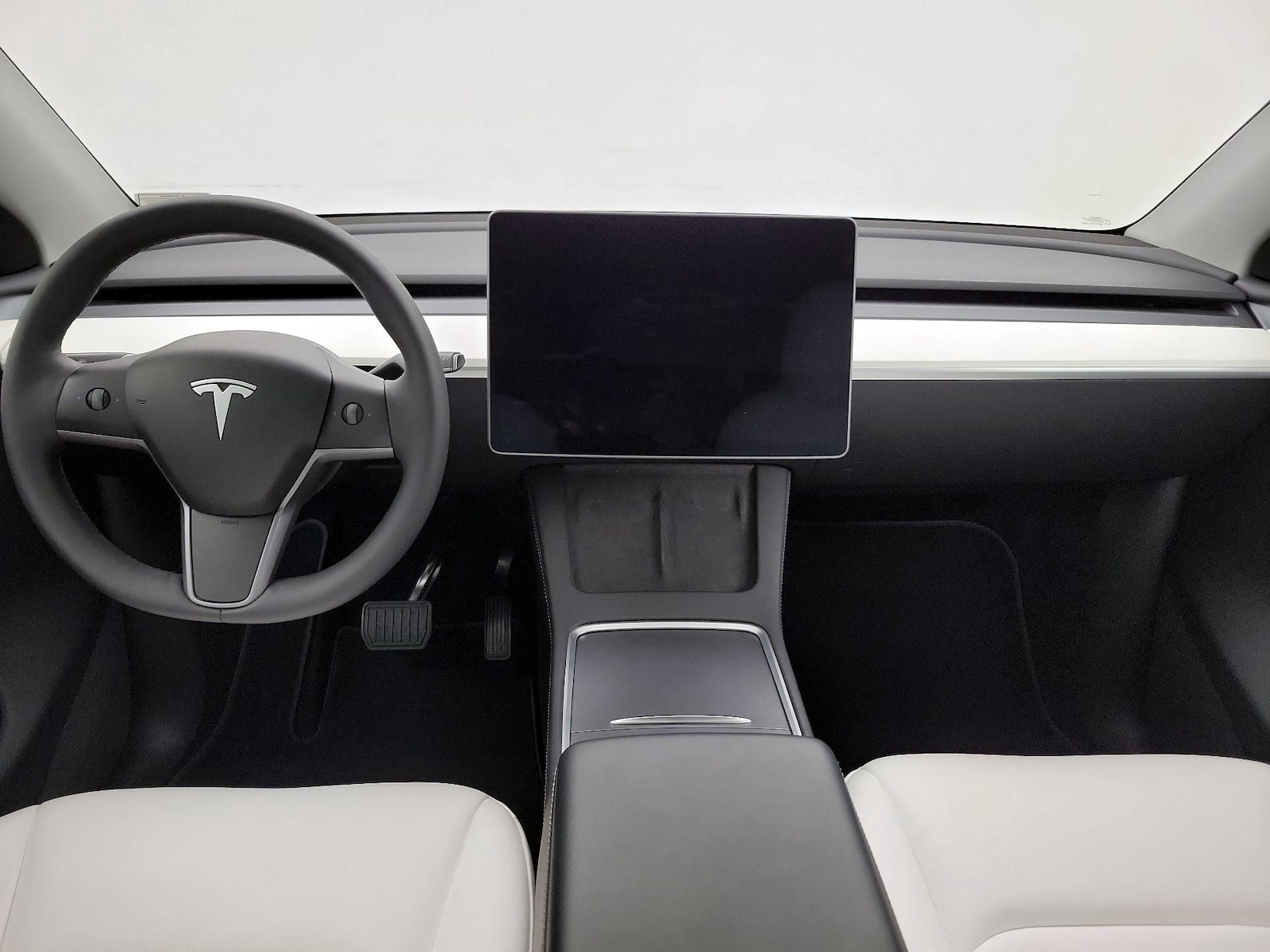 2024 Tesla Model Y Long Range - Photo 10