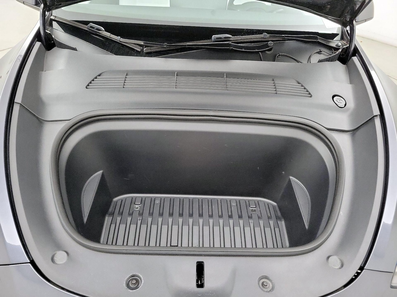 2024 Tesla Model Y Long Range - Photo 21