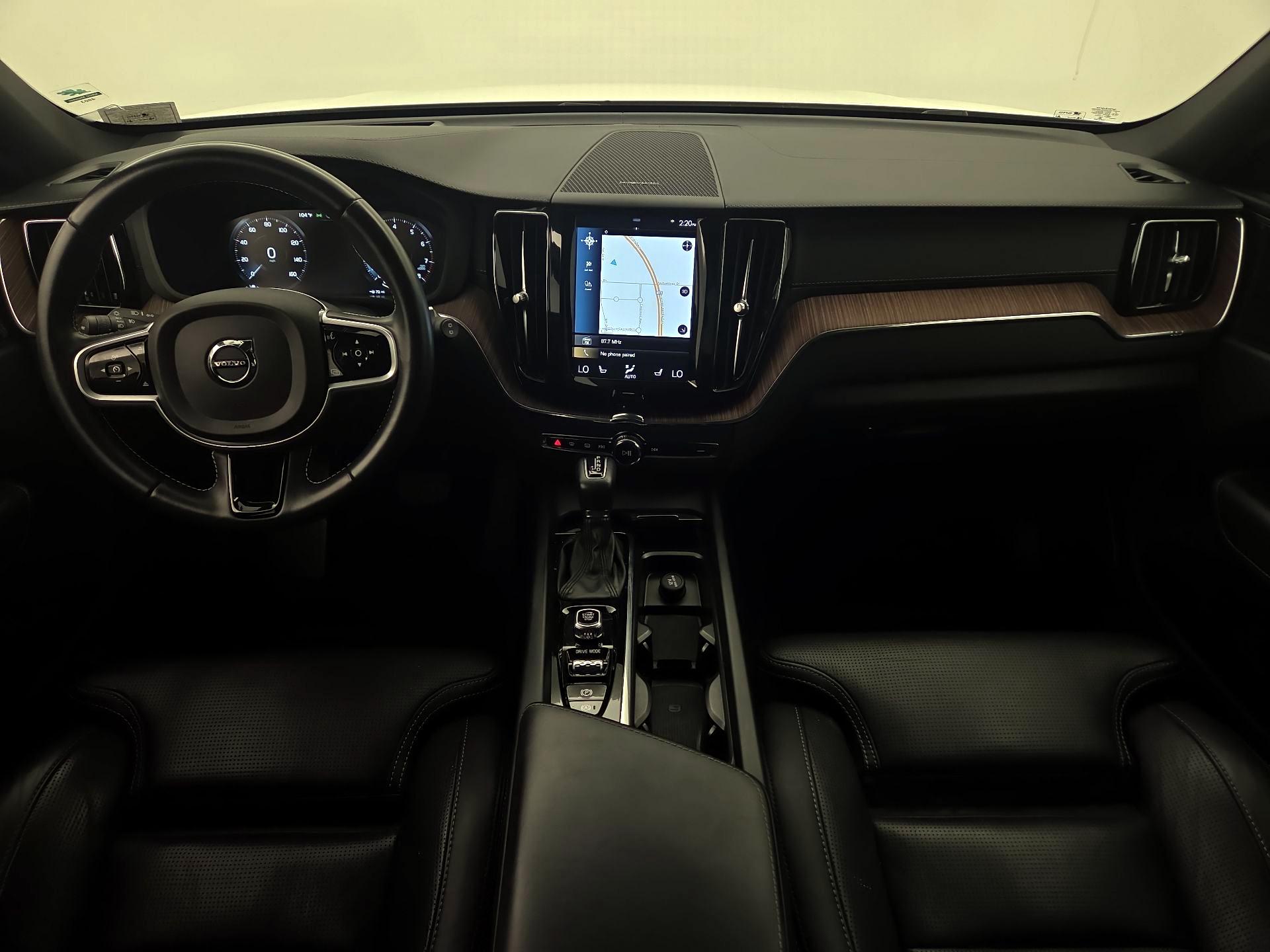 Thumbnail: 2020 Volvo XC60 - 9