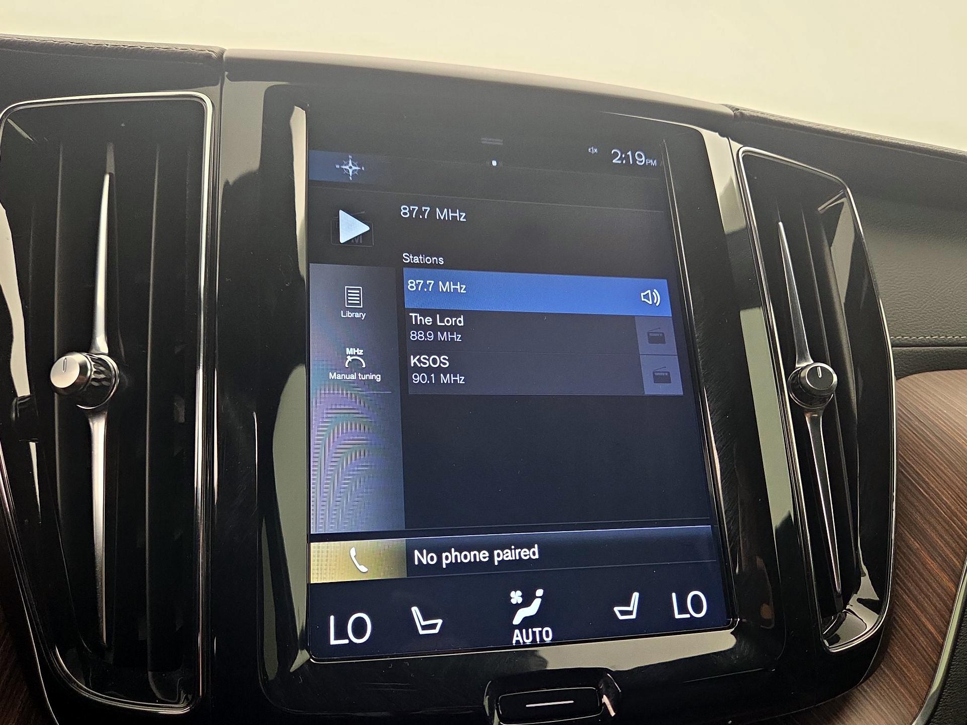 Thumbnail: 2020 Volvo XC60 - 16
