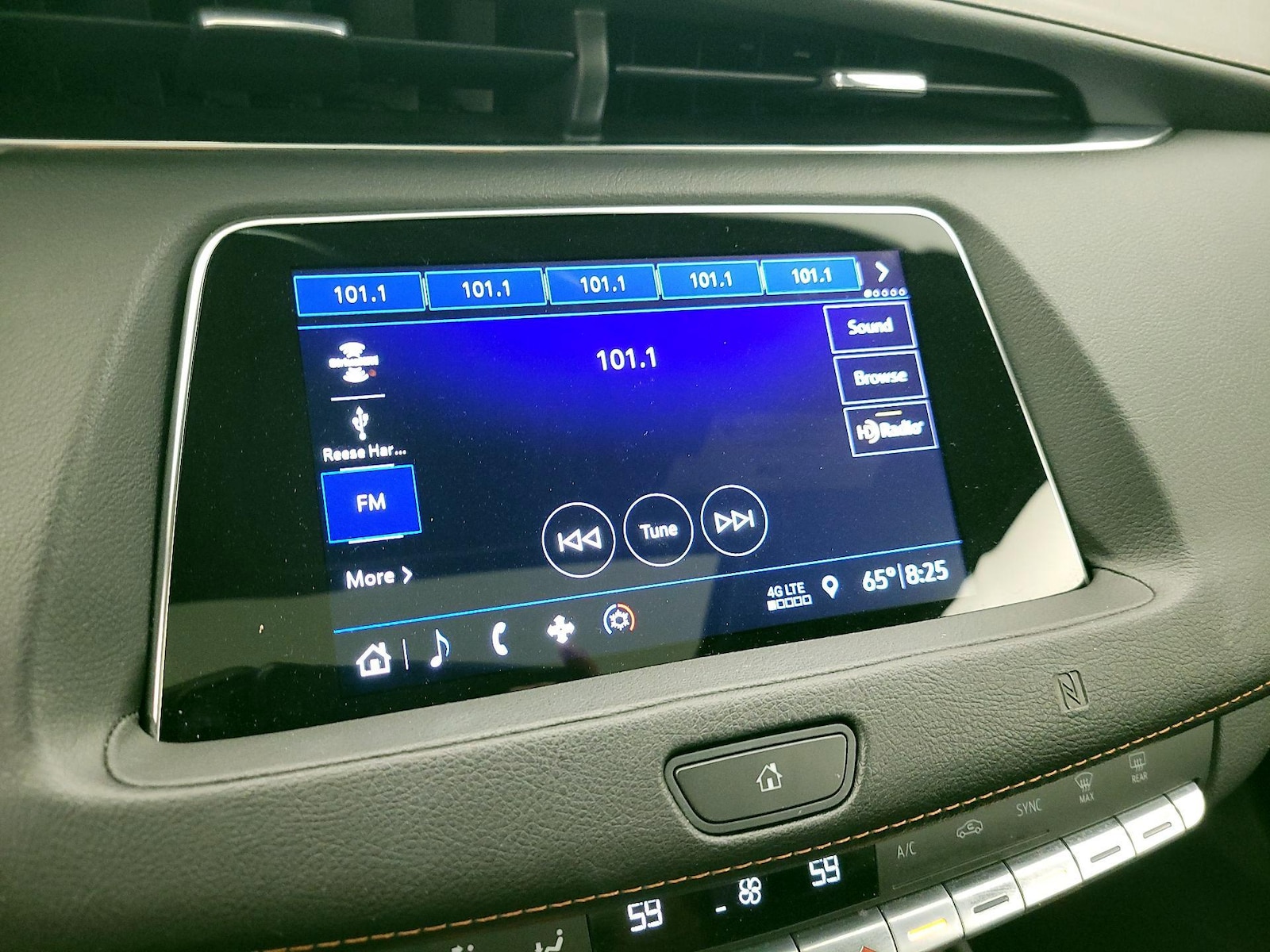 2019 Cadillac XT4 Sport - Photo 16