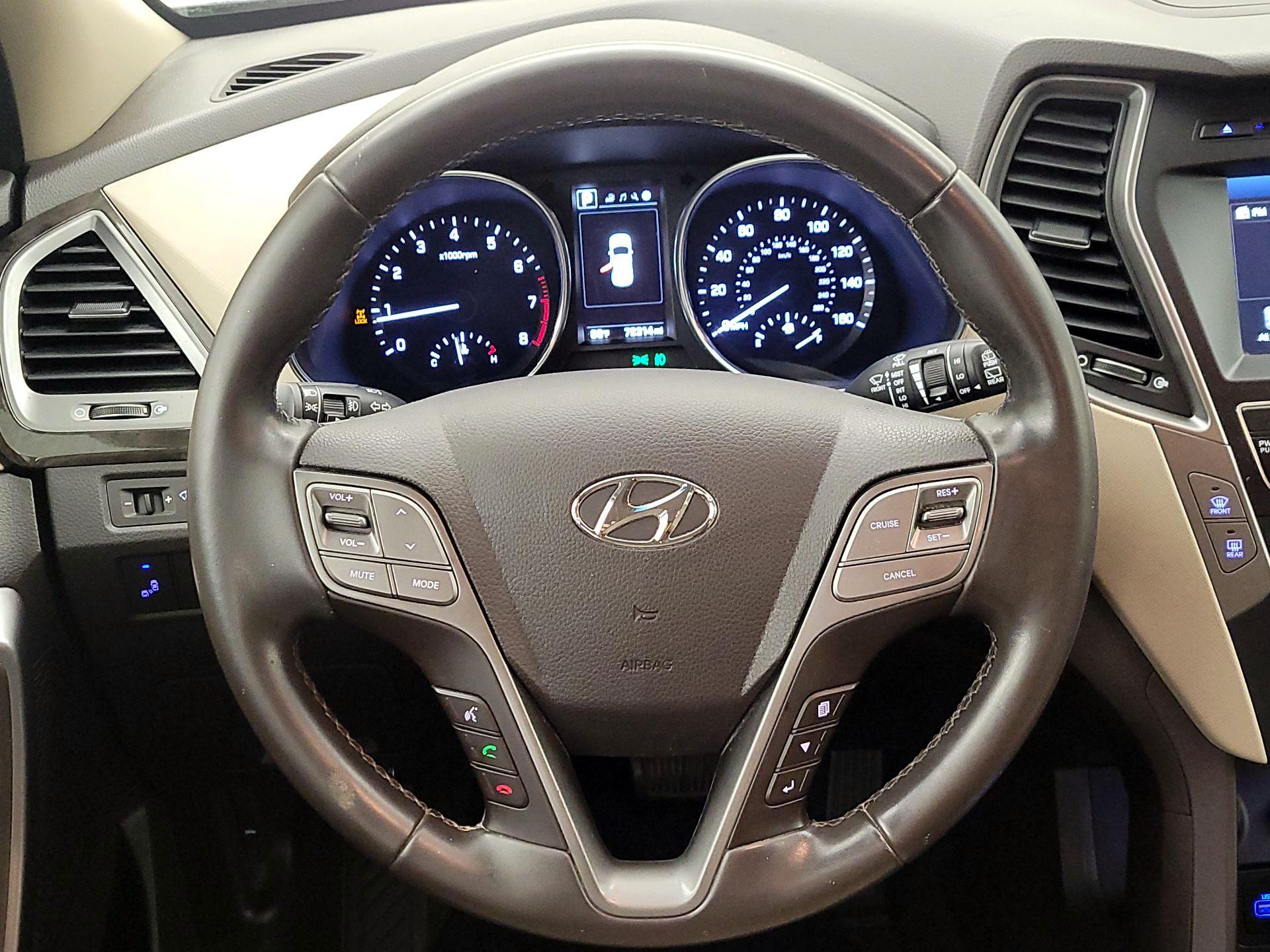 Thumbnail: 2017 Hyundai Santa Fe - 10