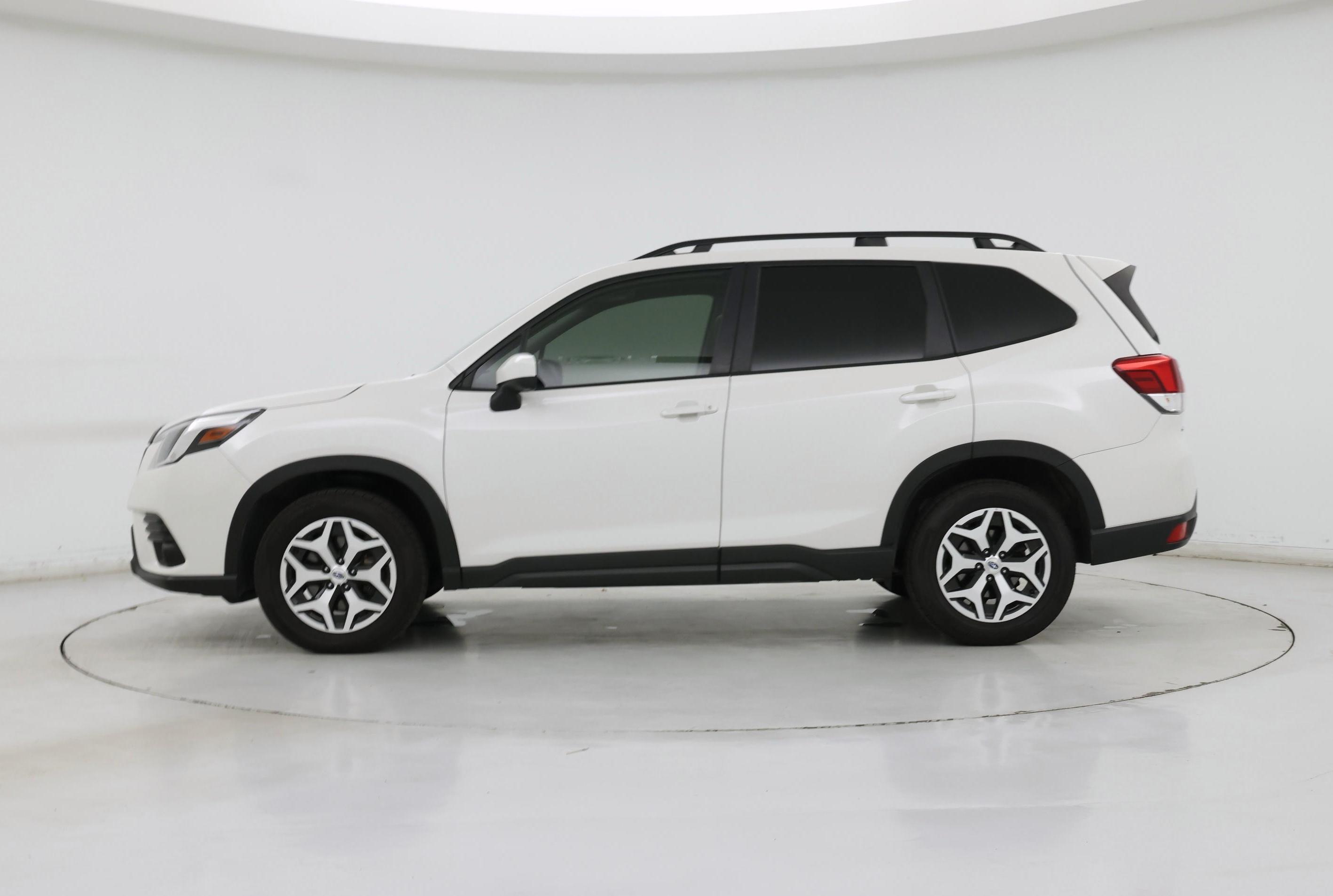 Thumbnail: 2023 Subaru Forester - 3