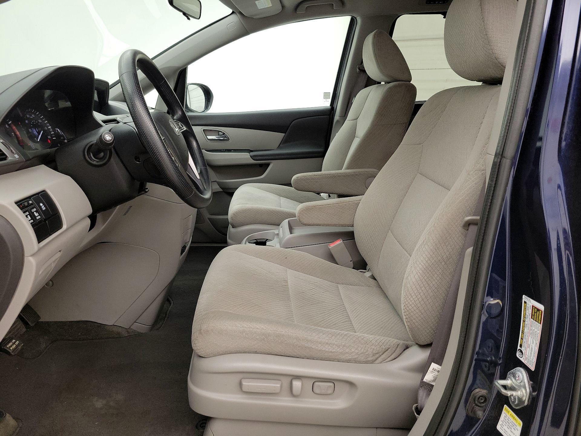 Thumbnail: 2016 Honda Odyssey - 11