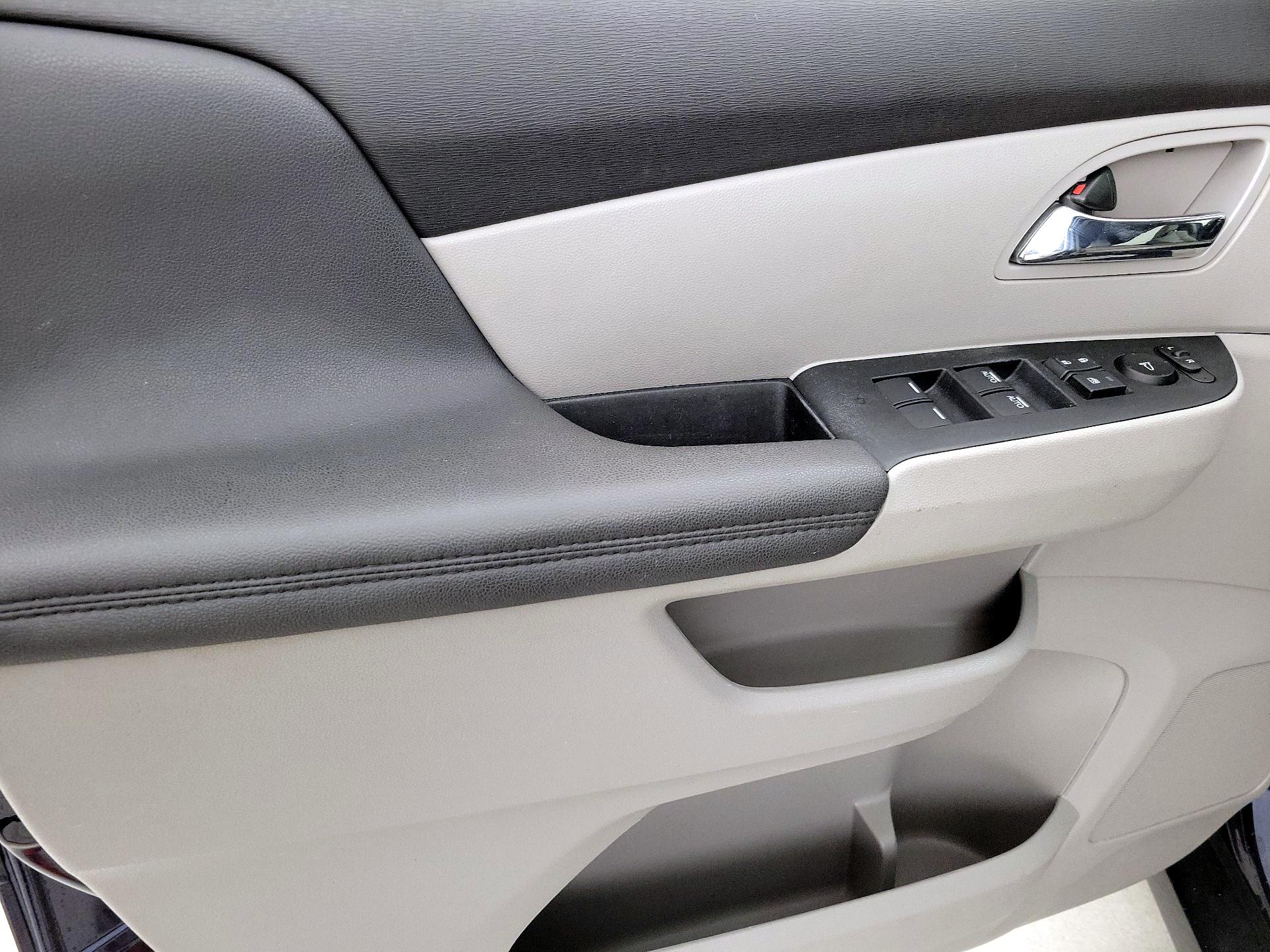 Thumbnail: 2016 Honda Odyssey - 12
