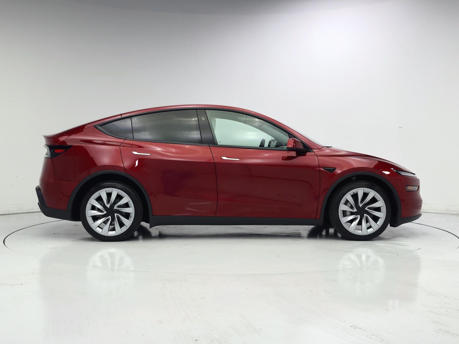 2026 Tesla Model Y Long Range - Photo 8