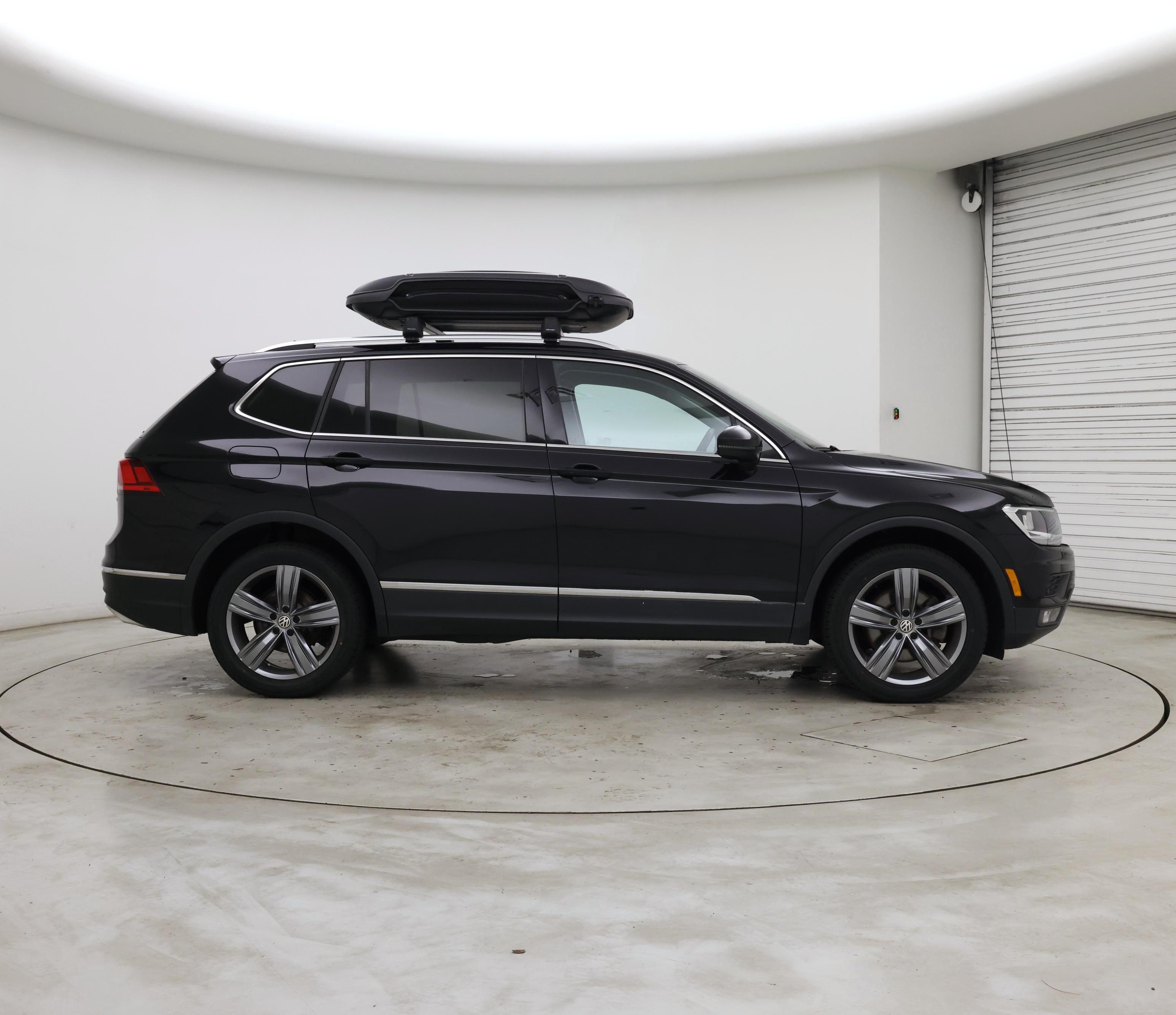 Thumbnail: 2020 Volkswagen Tiguan - 7