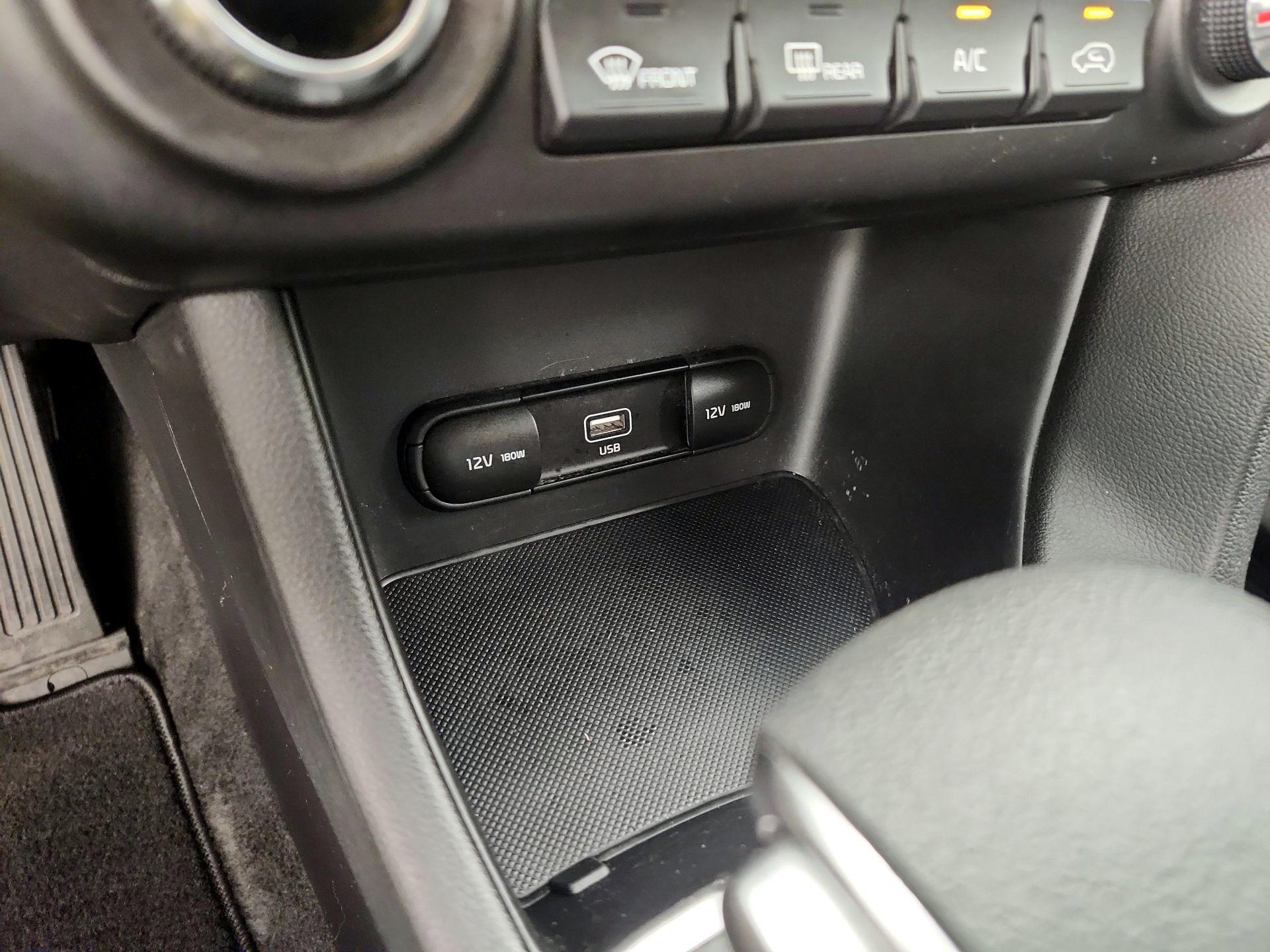 Thumbnail: 2021 Kia Sportage - 18