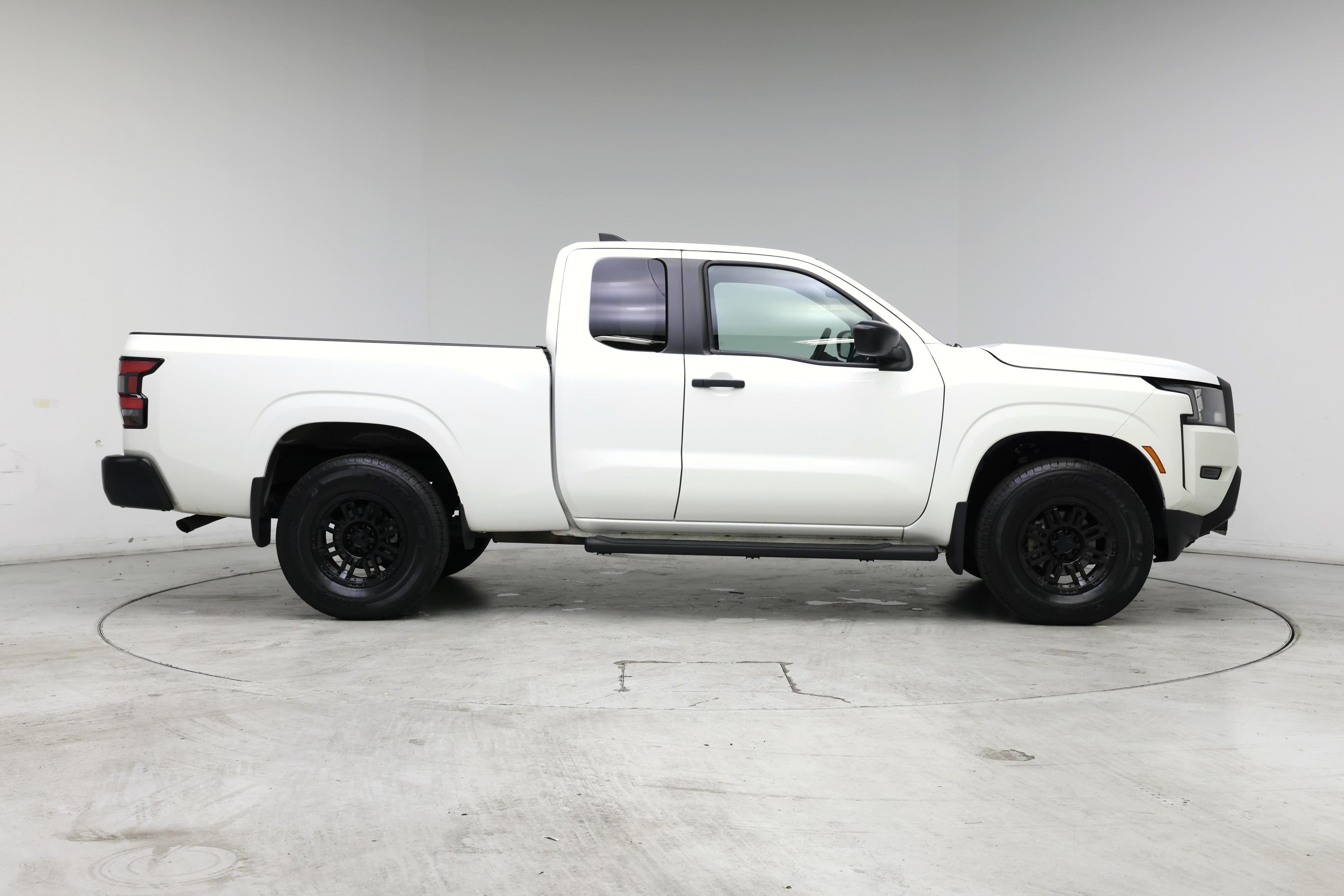 Thumbnail: 2022 Nissan Frontier - 7