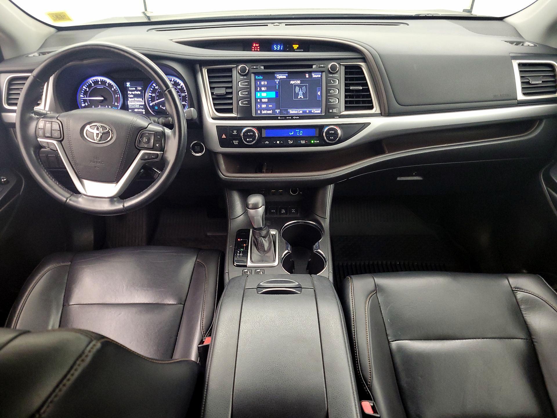 Thumbnail: 2019 Toyota Highlander - 9